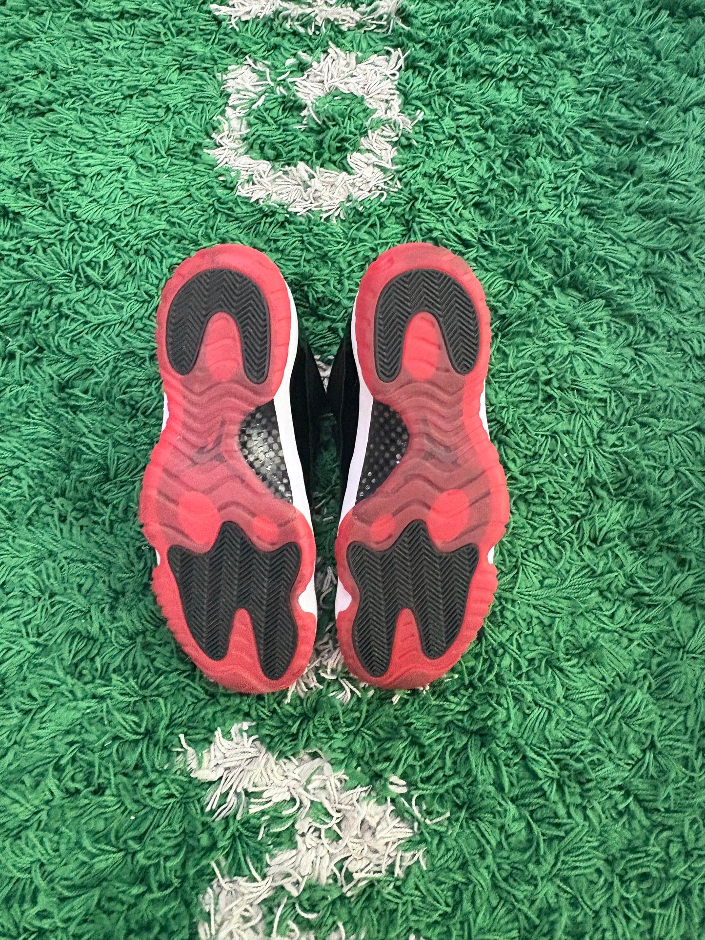 Jordan Retro 11 Low “Bred”