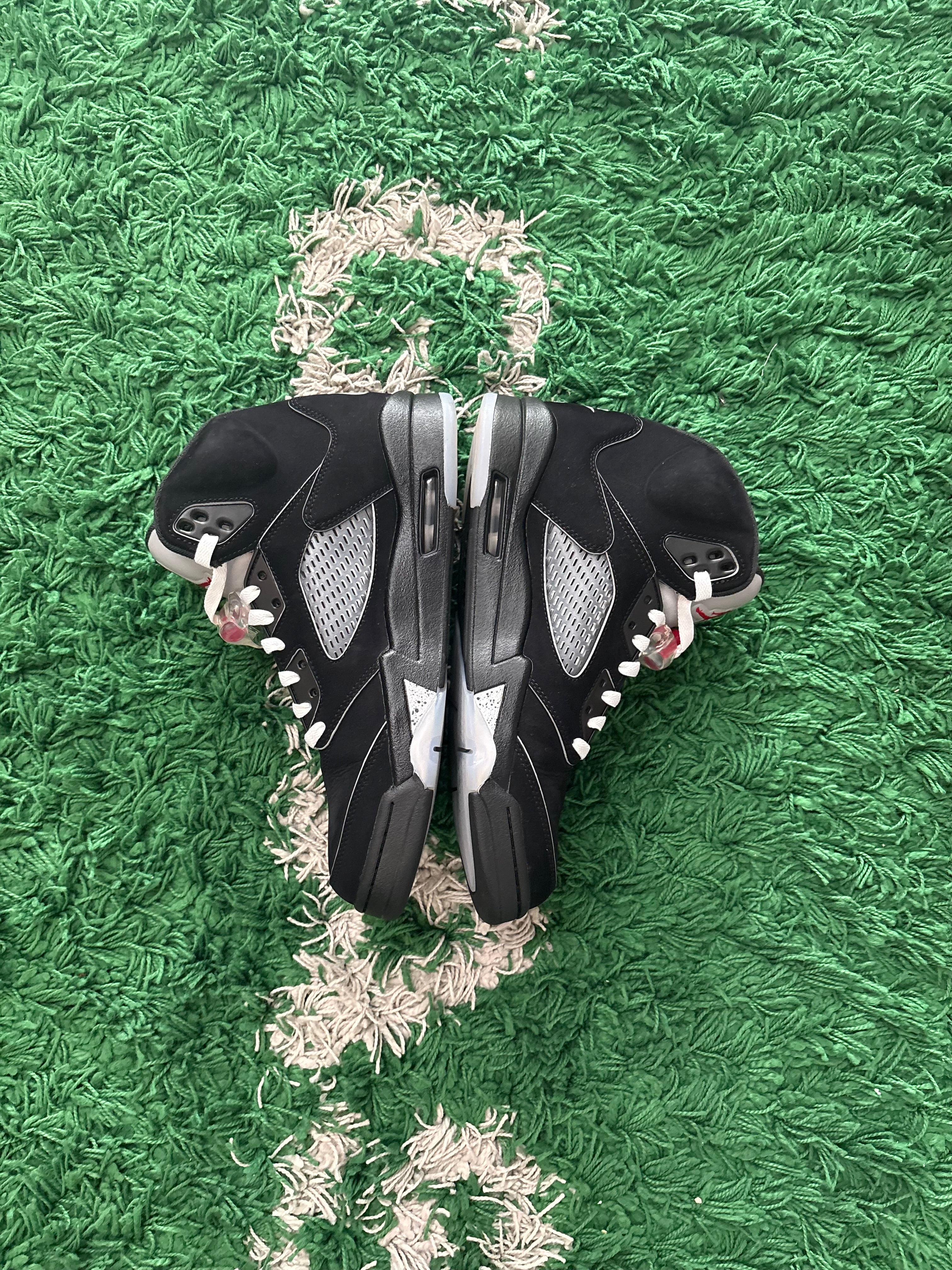 Jordan Retro 5 “Black Metallic” 2025