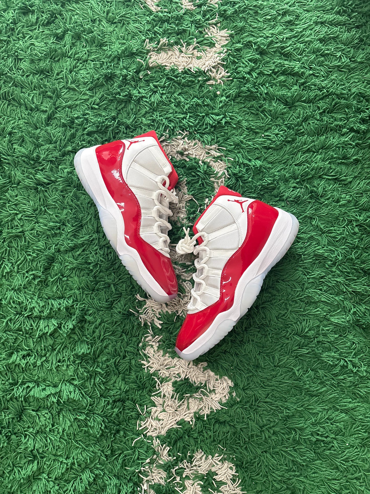 Jordan Retro 11 “Cherry”