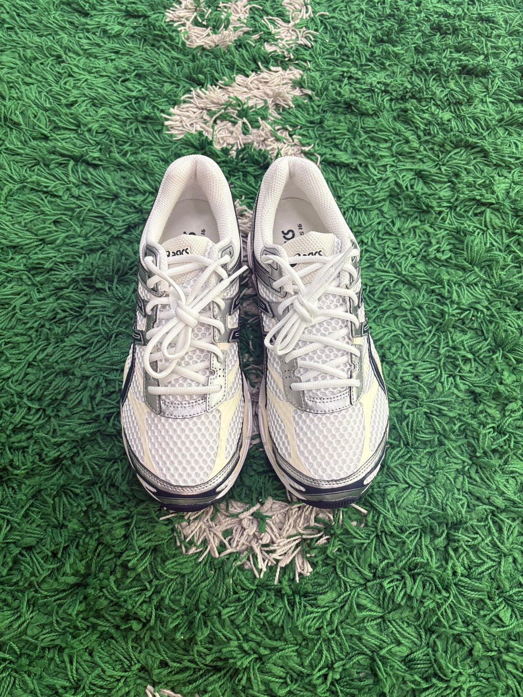 Asics Gel Cumulus 16 “White Midnight”