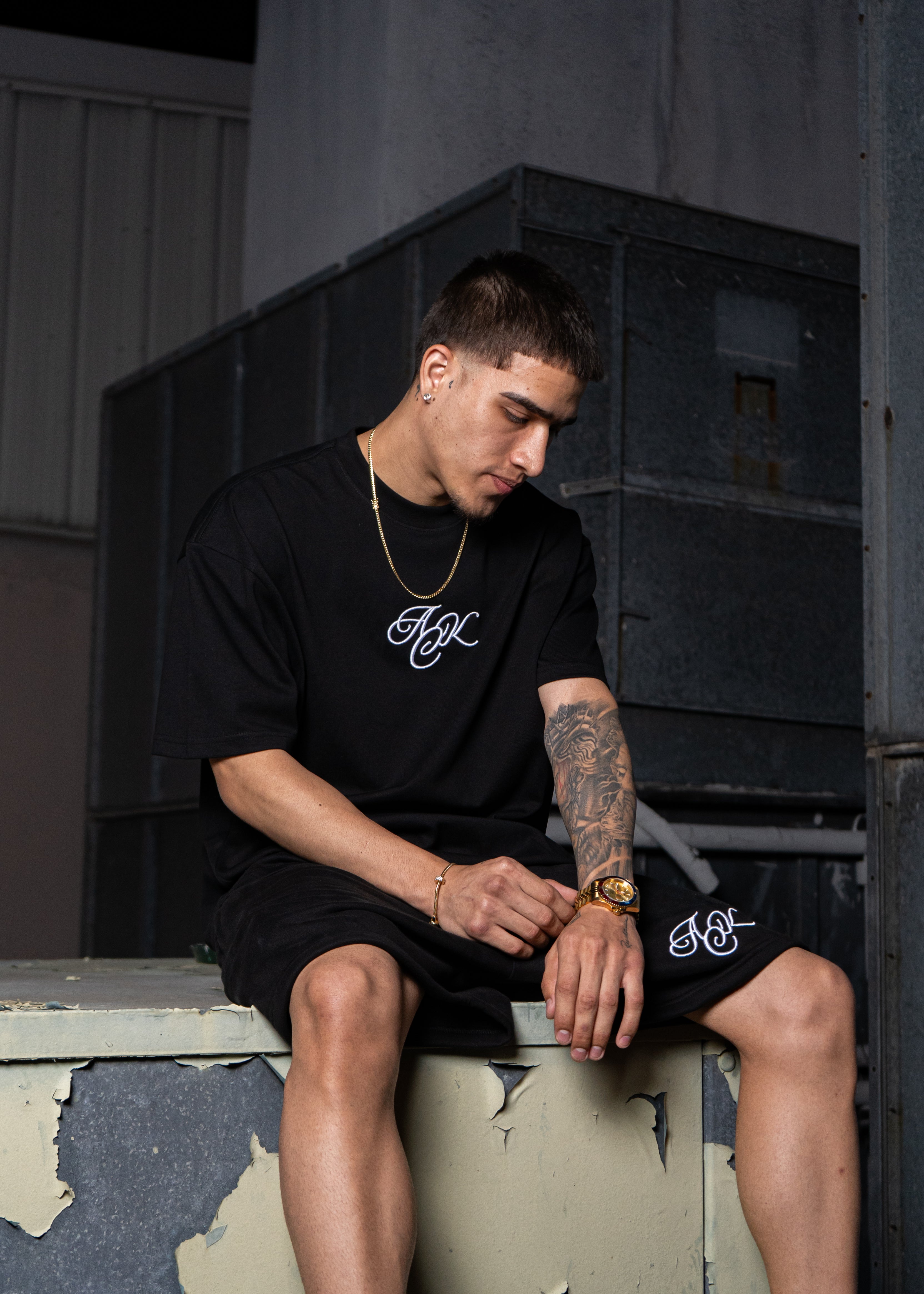AC Cursive Short
