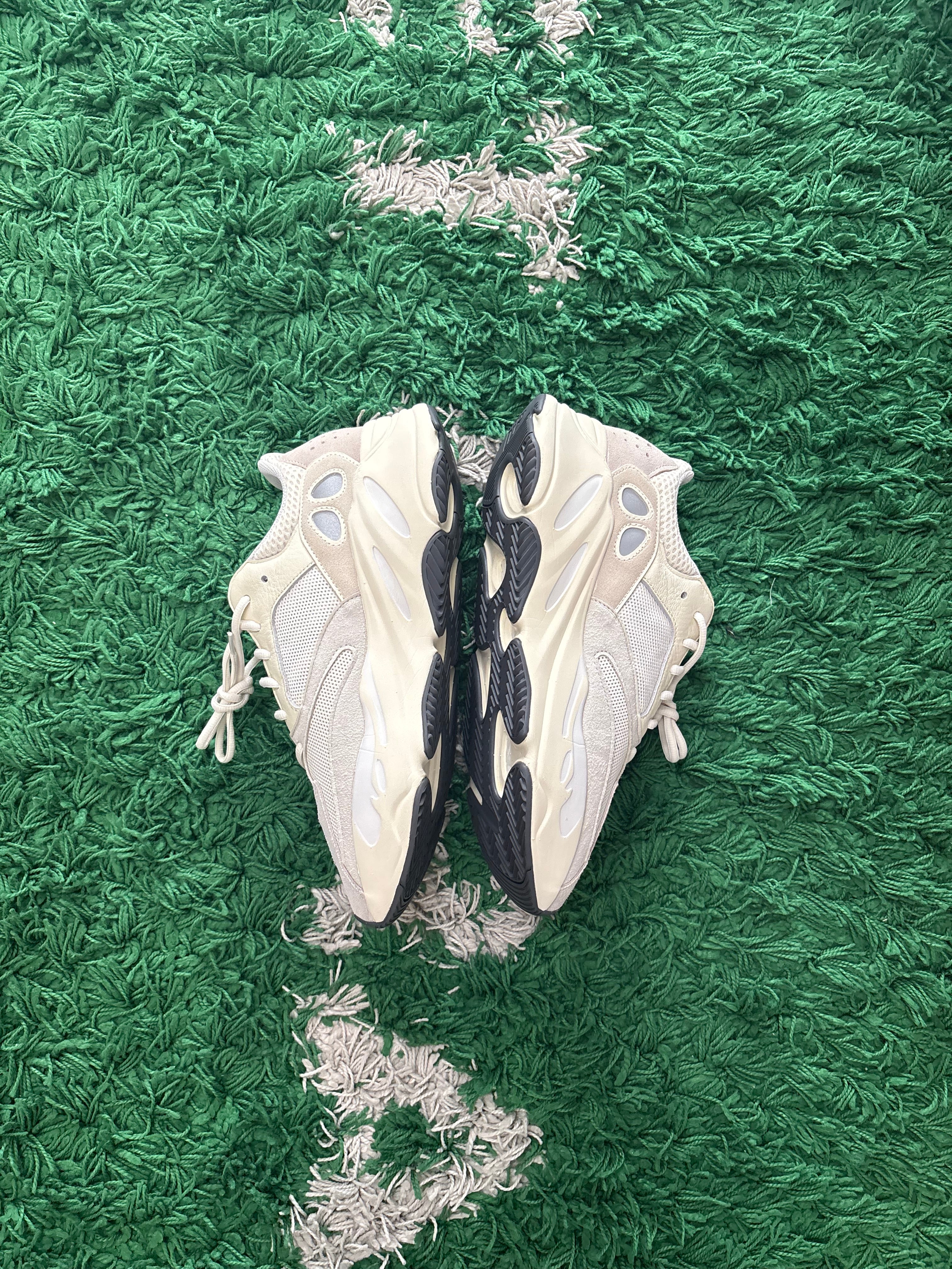 Adidas Yeezy Boost 700 “Analog”