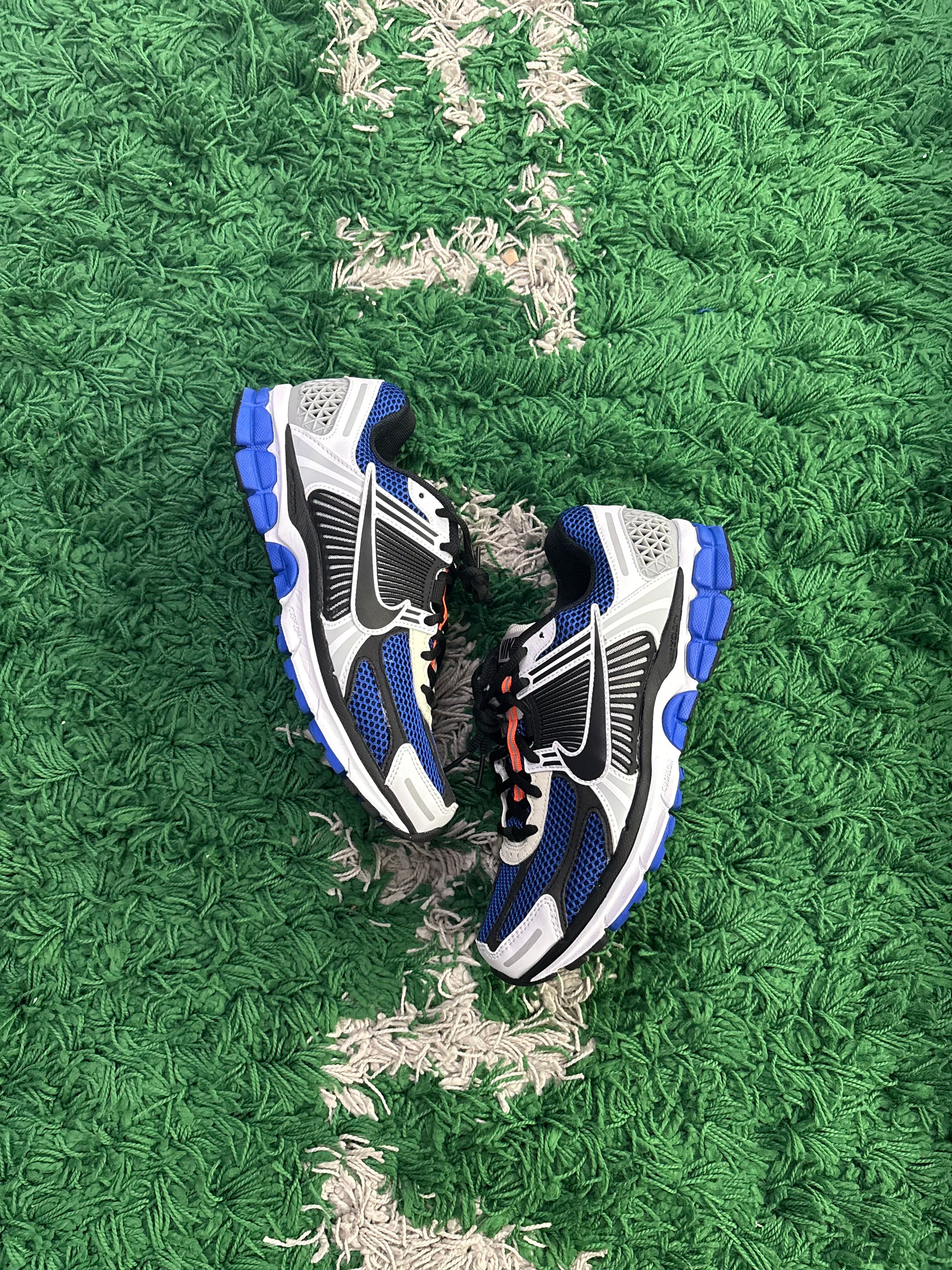 Nike Voomero 5 “black/white/blue”