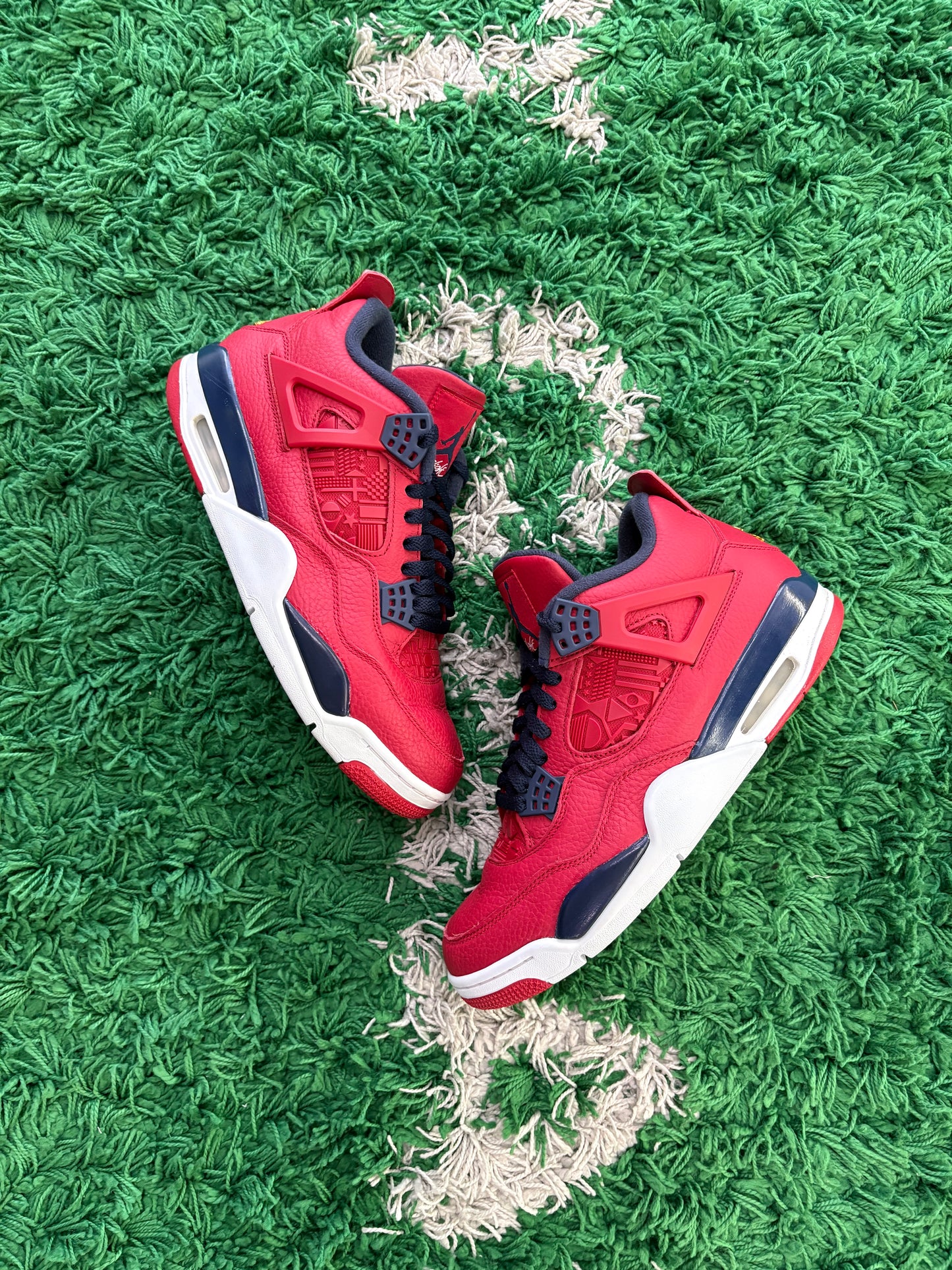 Jordan Retro 4 “FIBA”