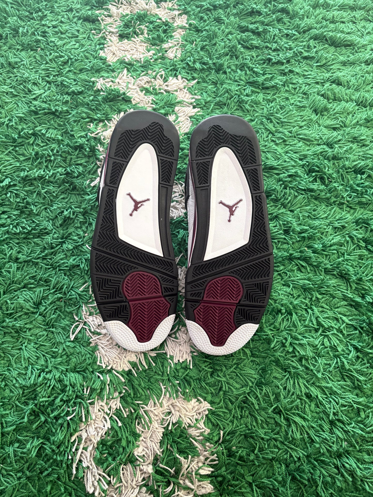 Jordan Retro 4 “PSG”