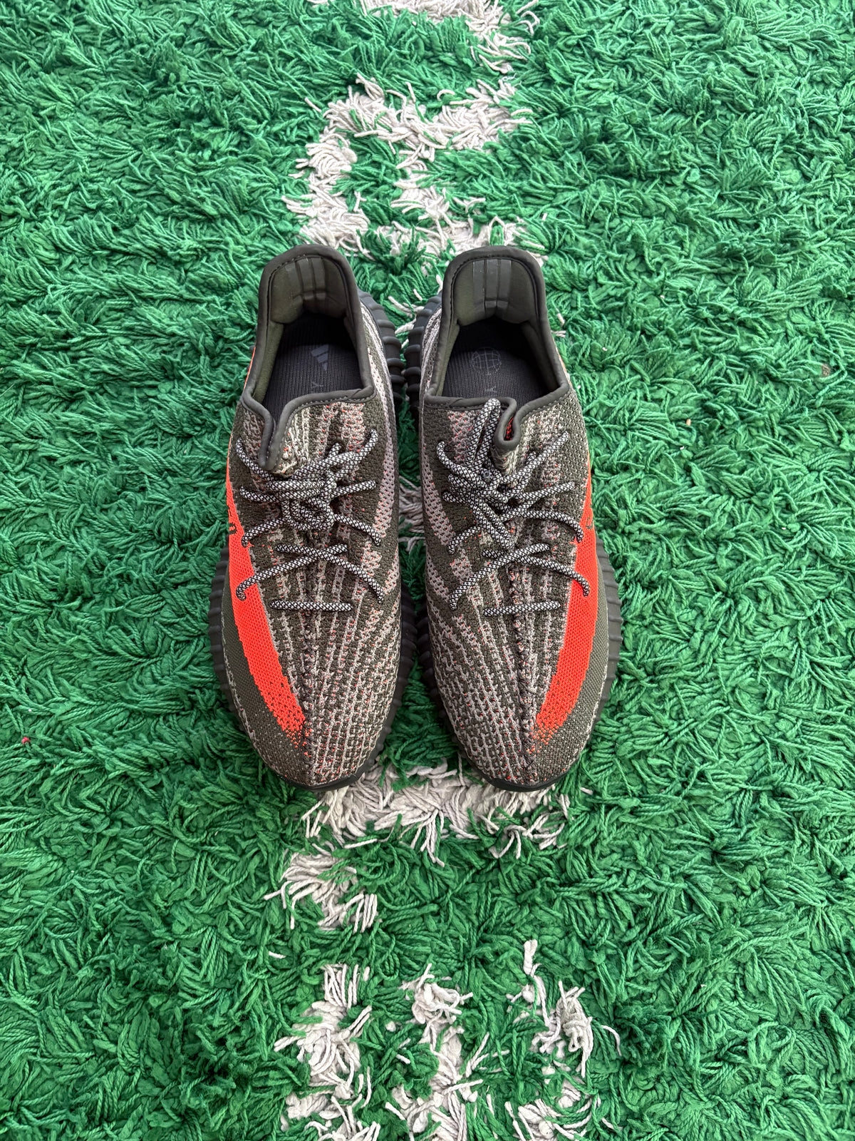 Adidas Yeezy Boost 350 V2 “Carbon Beluga”