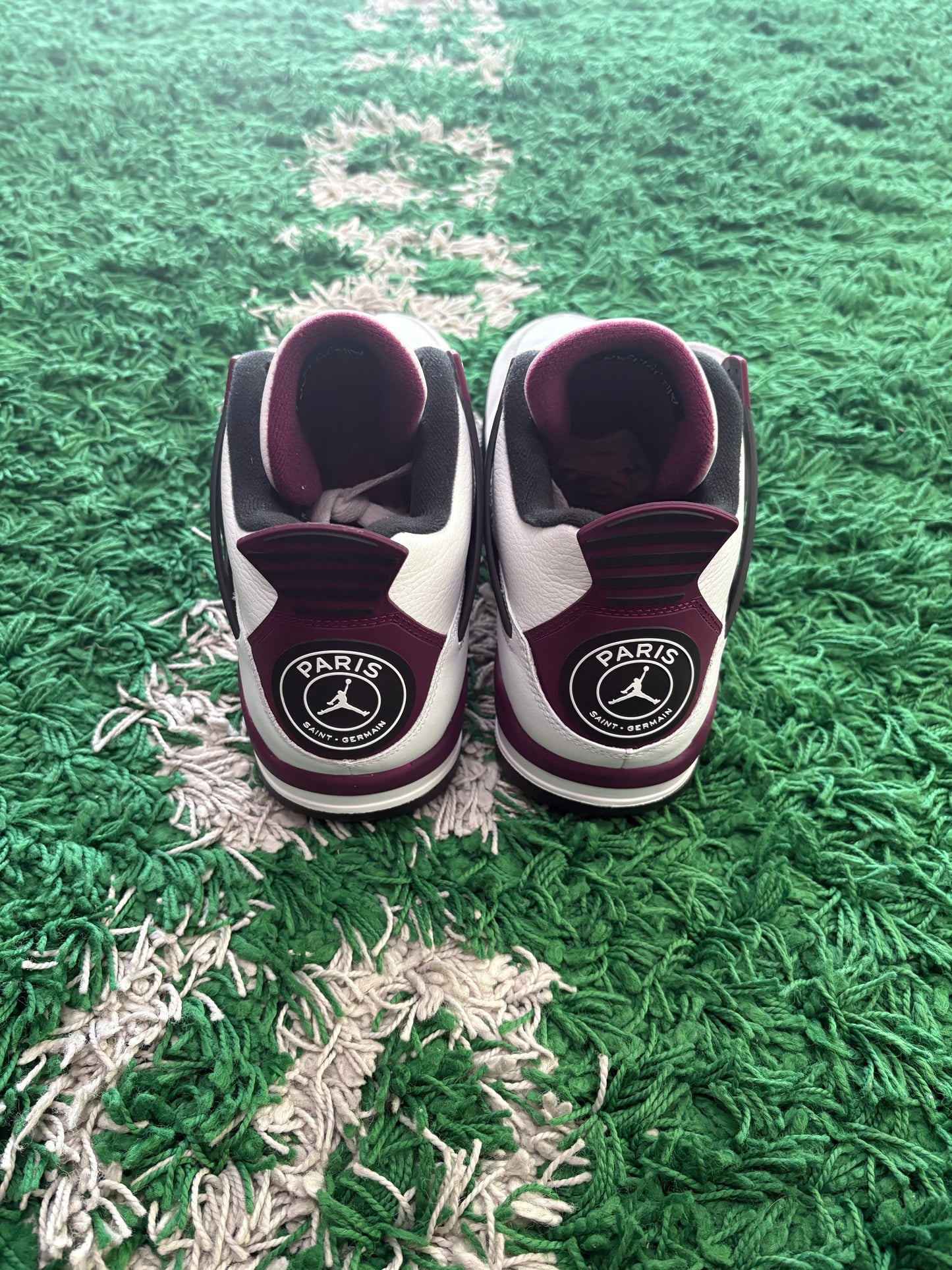 Jordan Retro 4 “PSG”