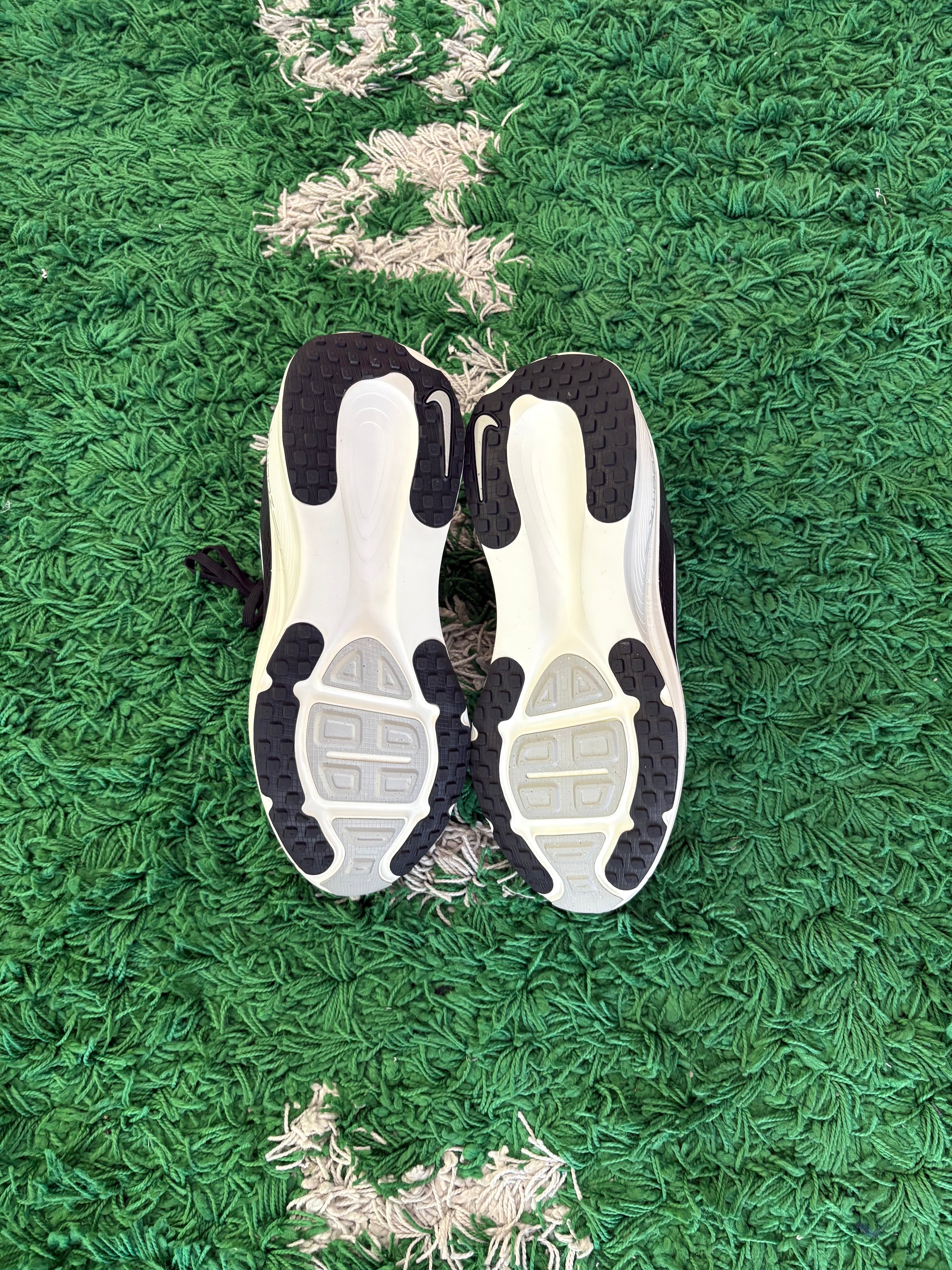 Nike Voomero Plus “Black White”