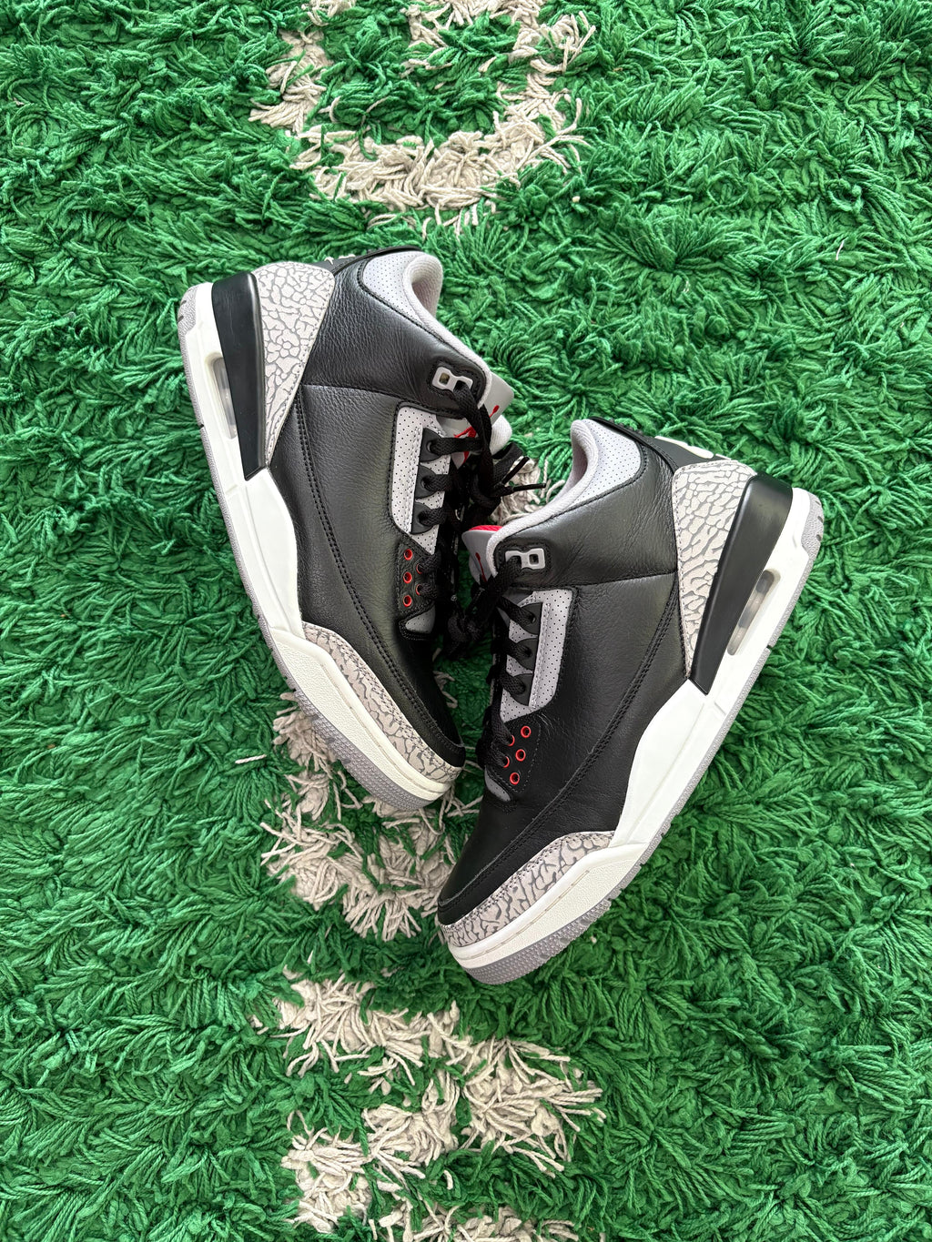 Jordan Retro 3 “Black Cement”