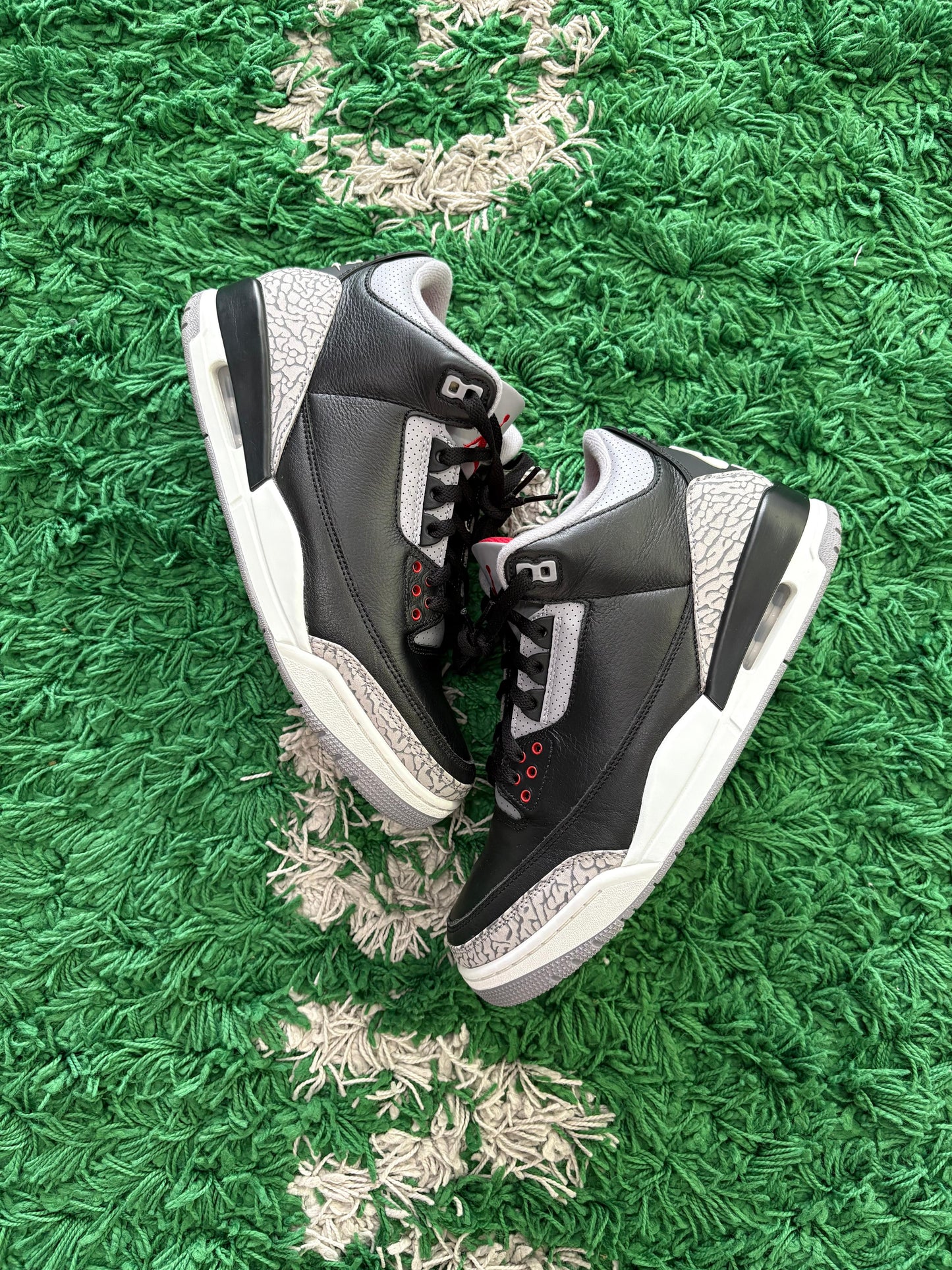 Jordan Retro 3 “Black Cement”