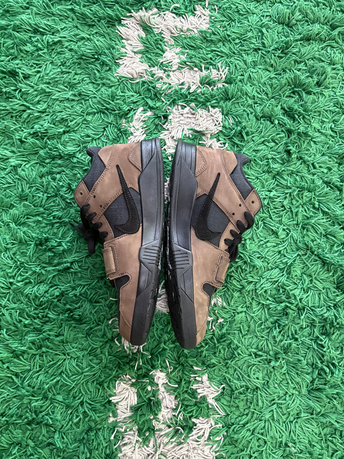 Travis Scott Jumpman Jack “Dark Mocha”