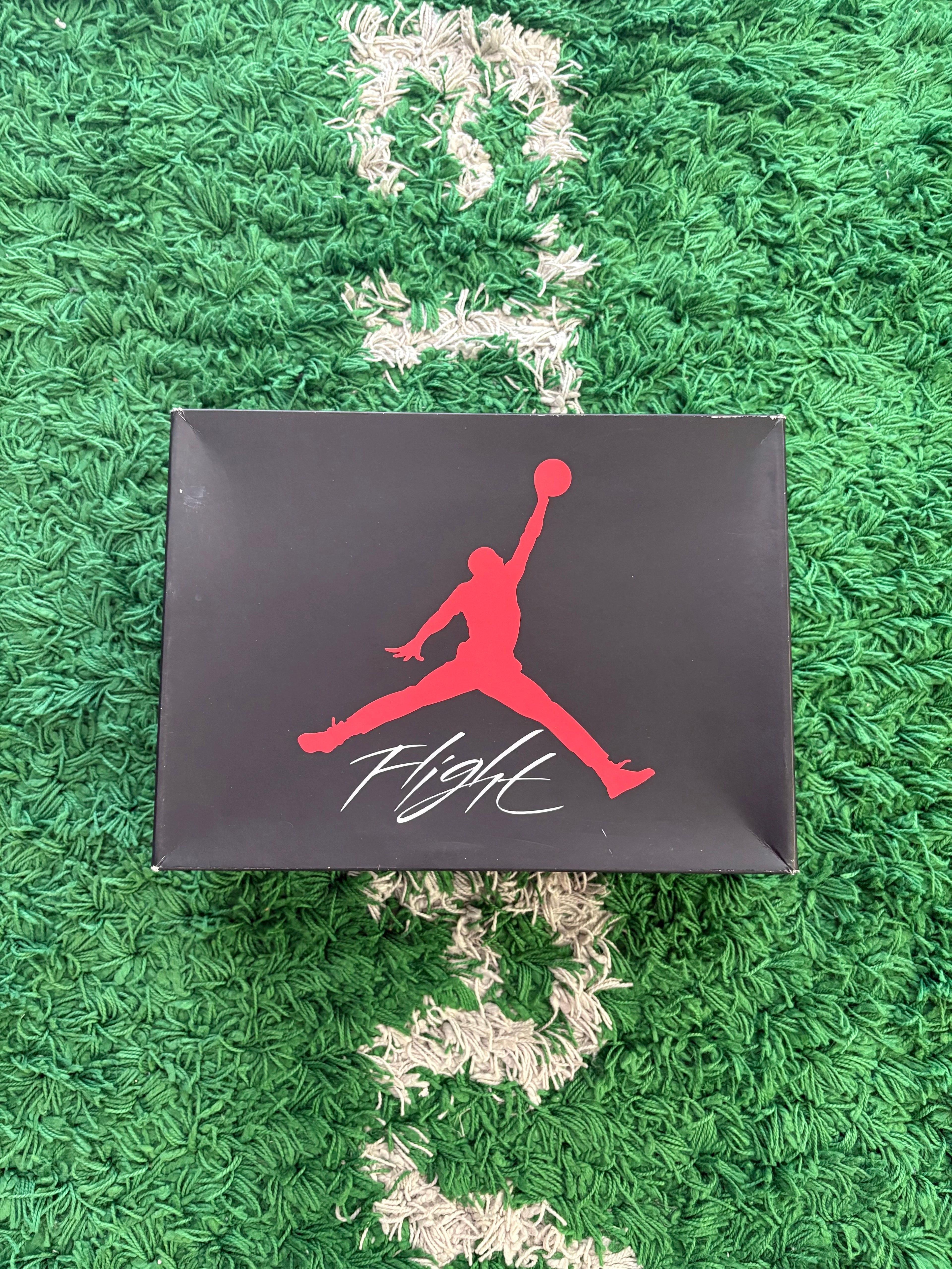 Jordan Retro 4 “Military Blue” 2024
