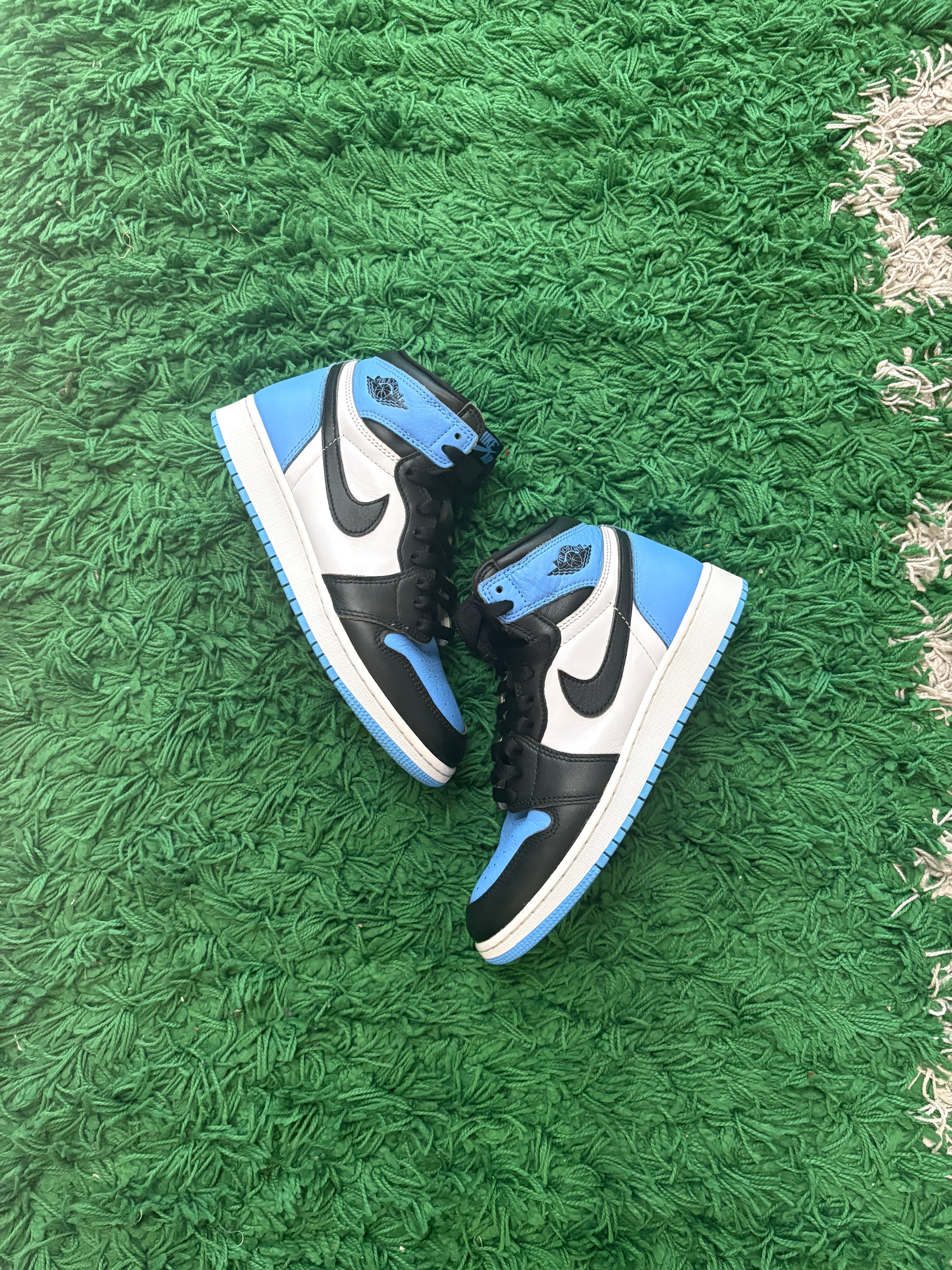 Jordan Retro 1 High OG “Unc Toe”