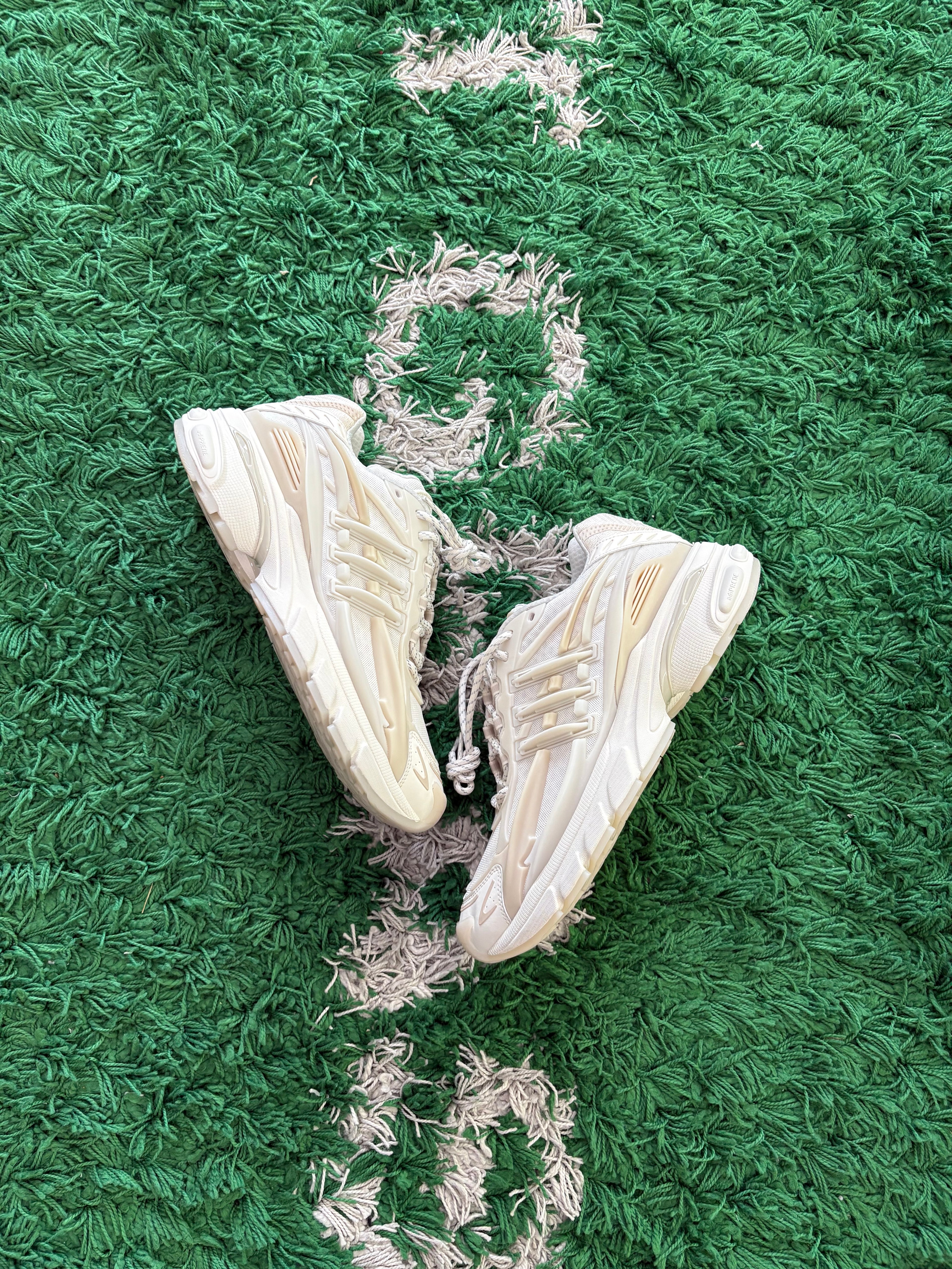 Pharrell Williams Adidas Adistar Jellyfish “White”