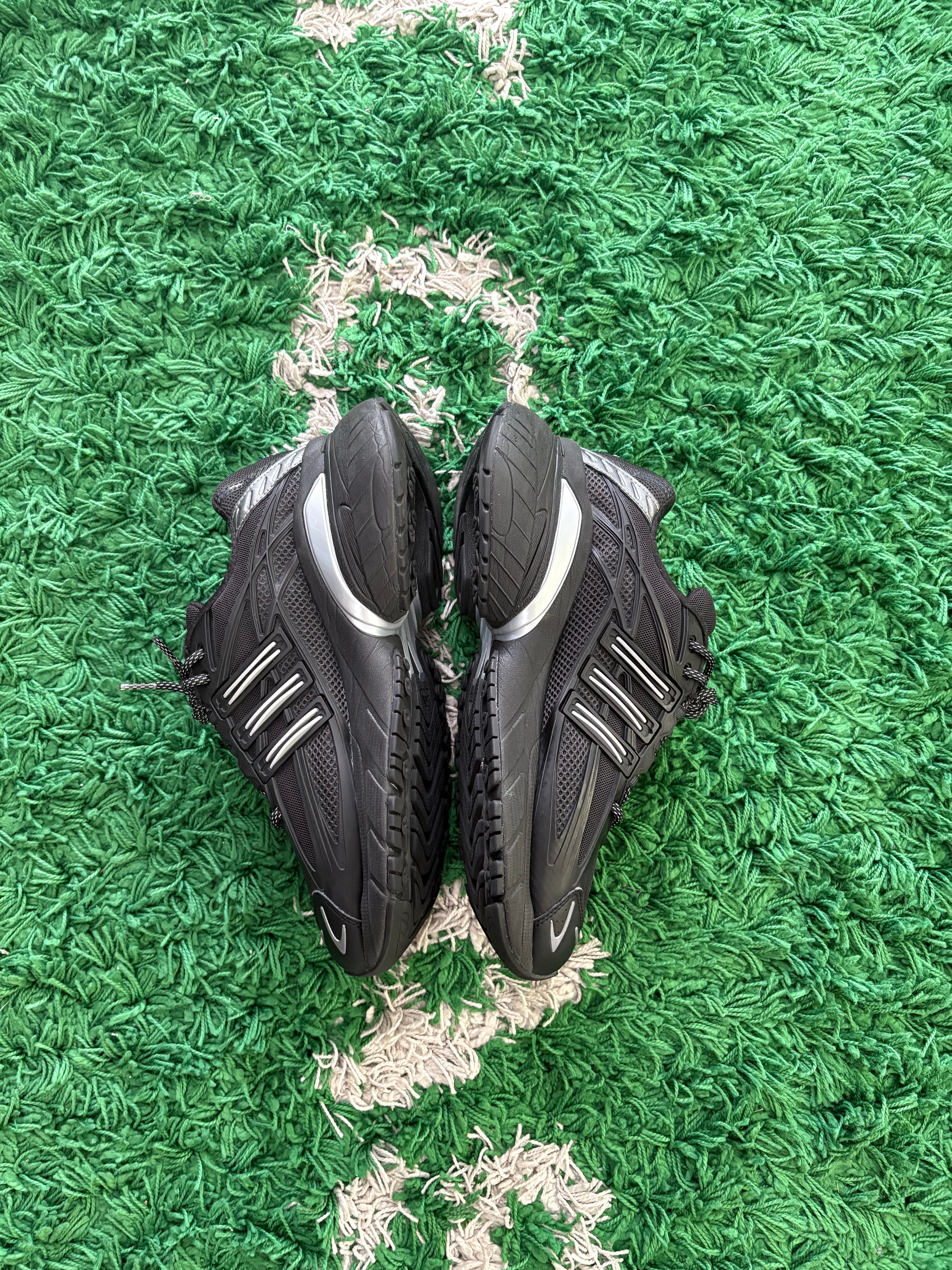 Adidas adistar XLG 2.0 “Black”