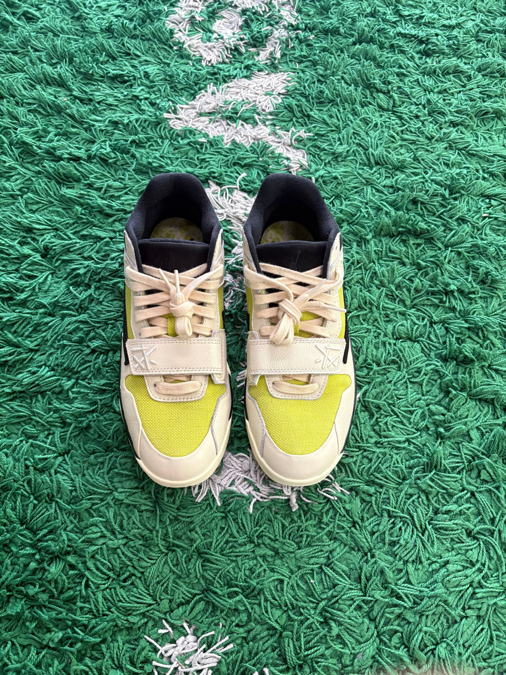 Travis Scott Jumpman Jack TR “Bright Cactus”