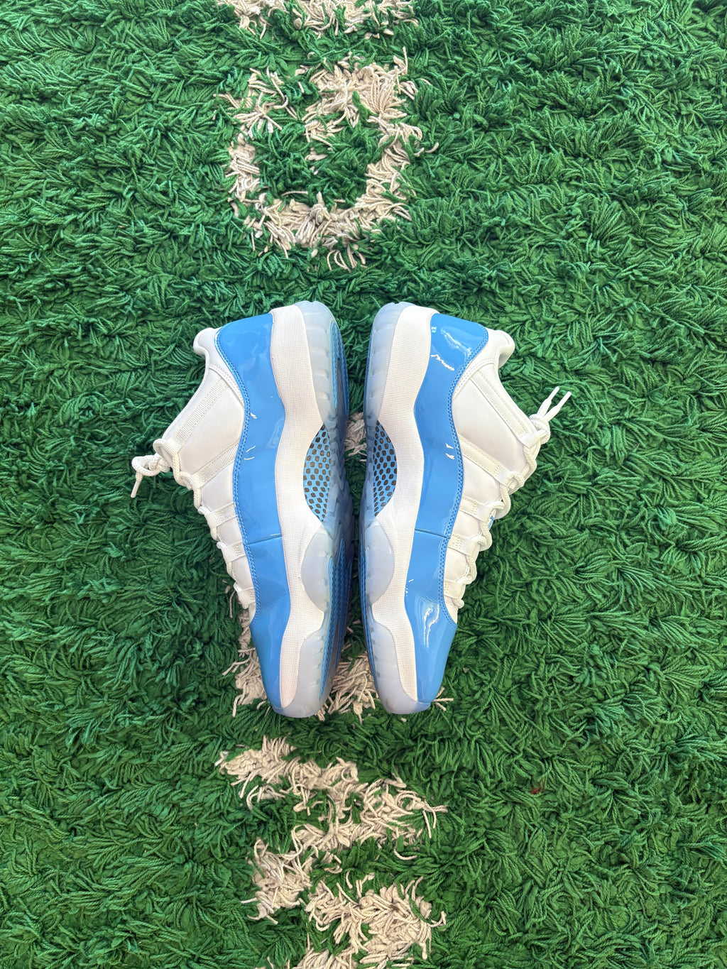 Jordan Retro 11 Low “UNC”