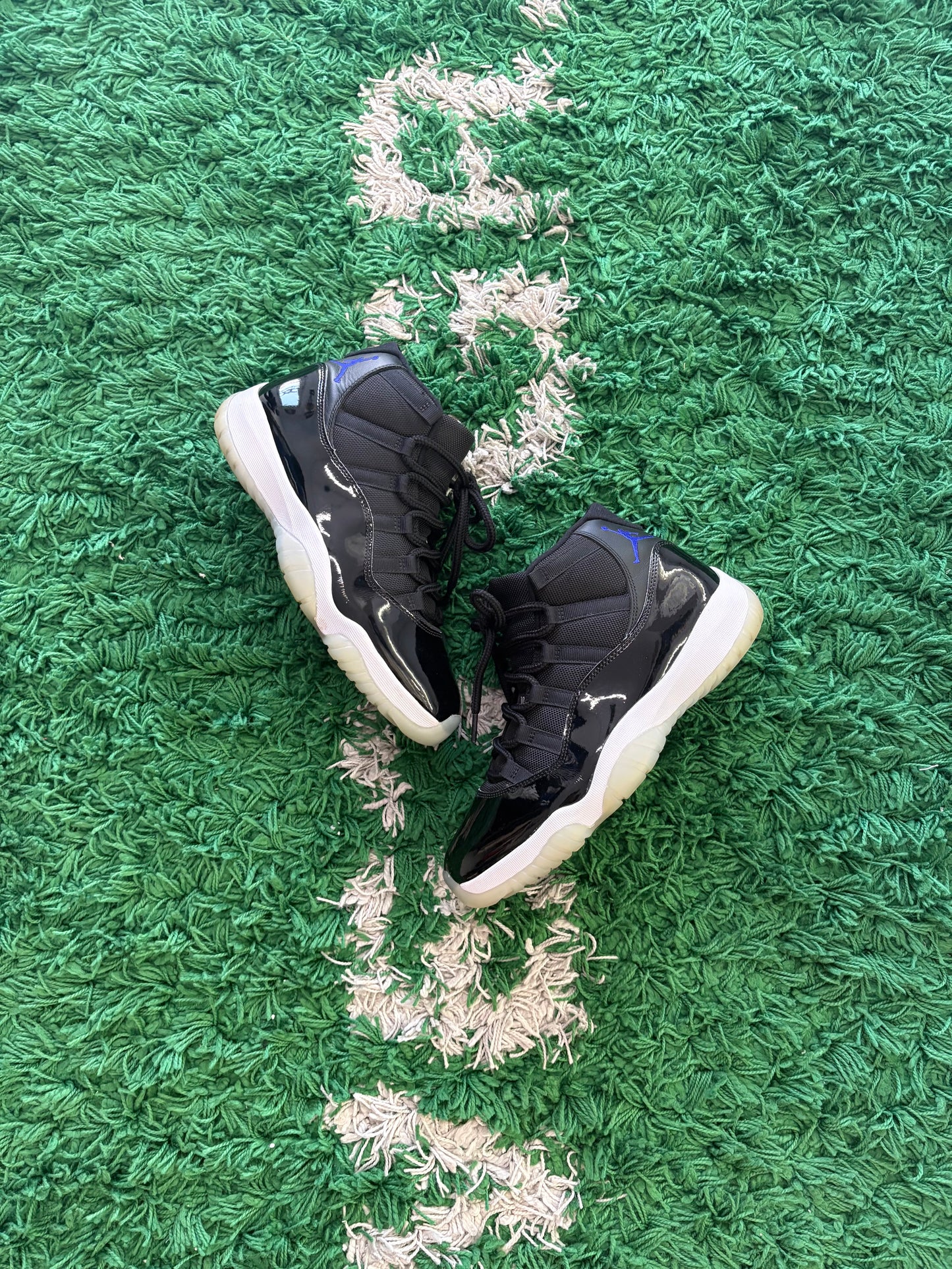 Jordan Retro 11 “Space Jam”