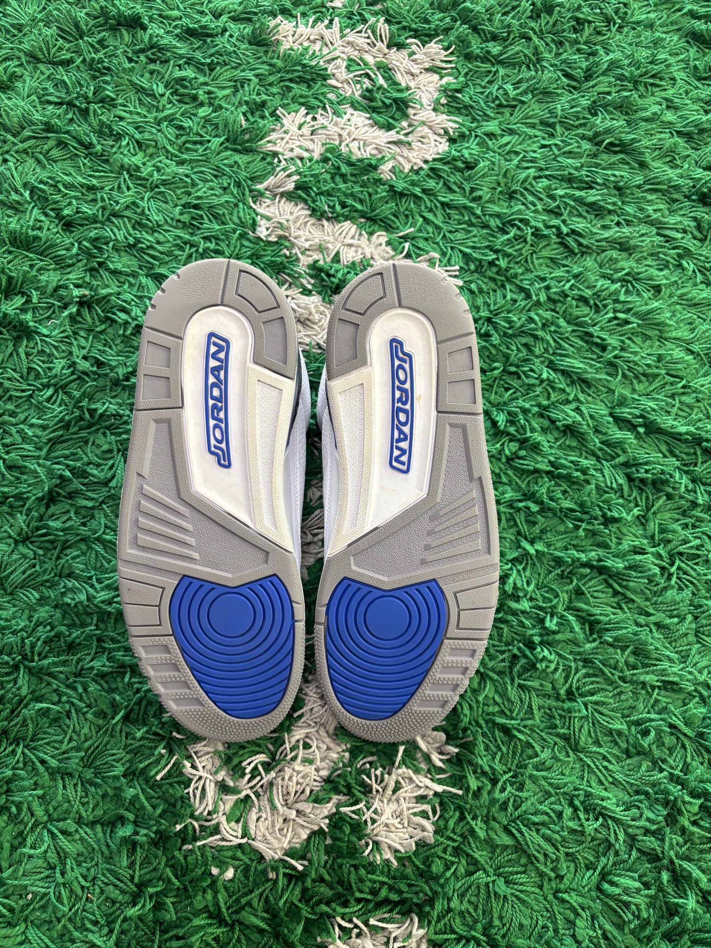 Air Jordan retro 3 “Racer blue”