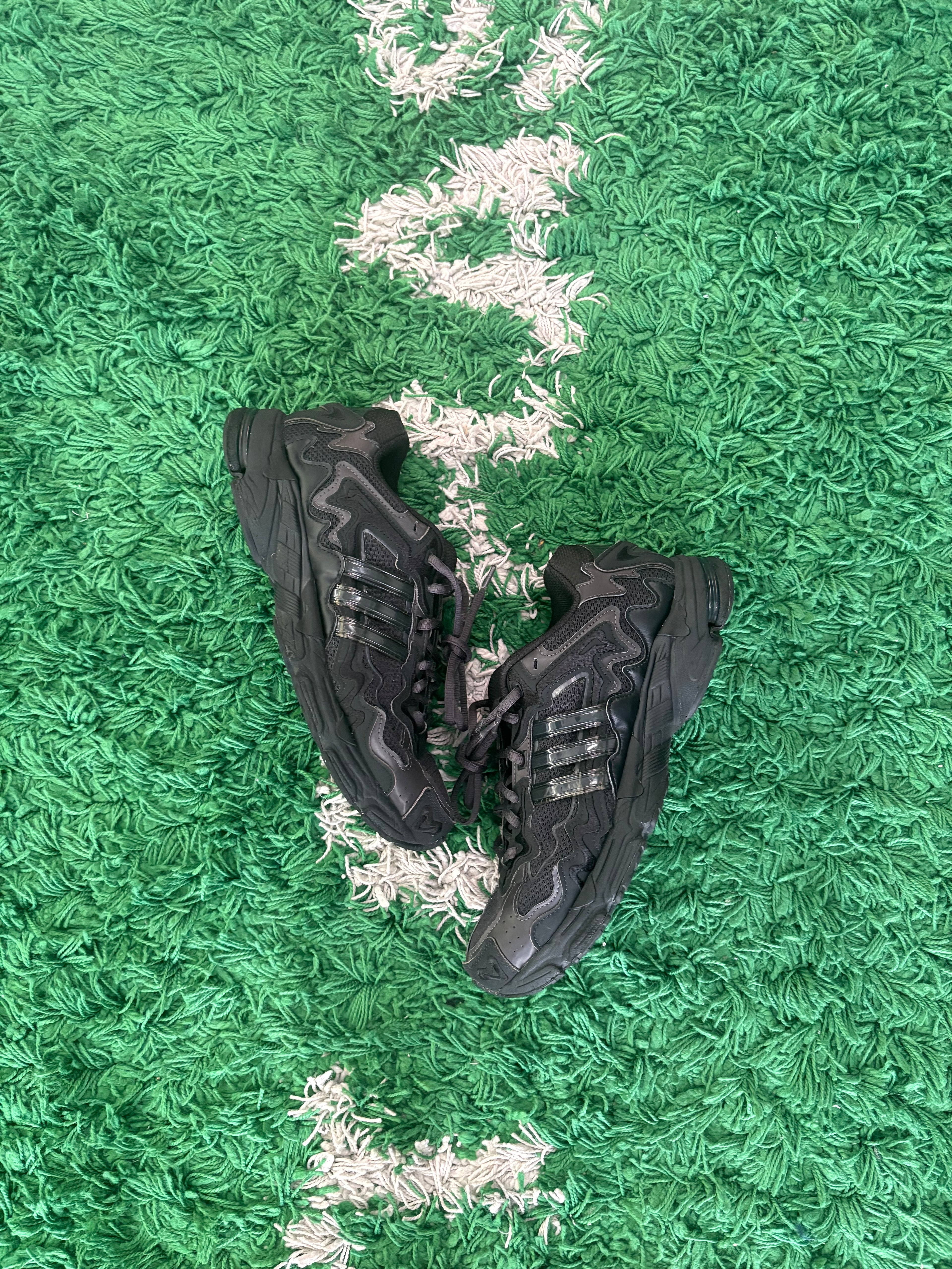 Bad Bunny Response CL “Triple Black”