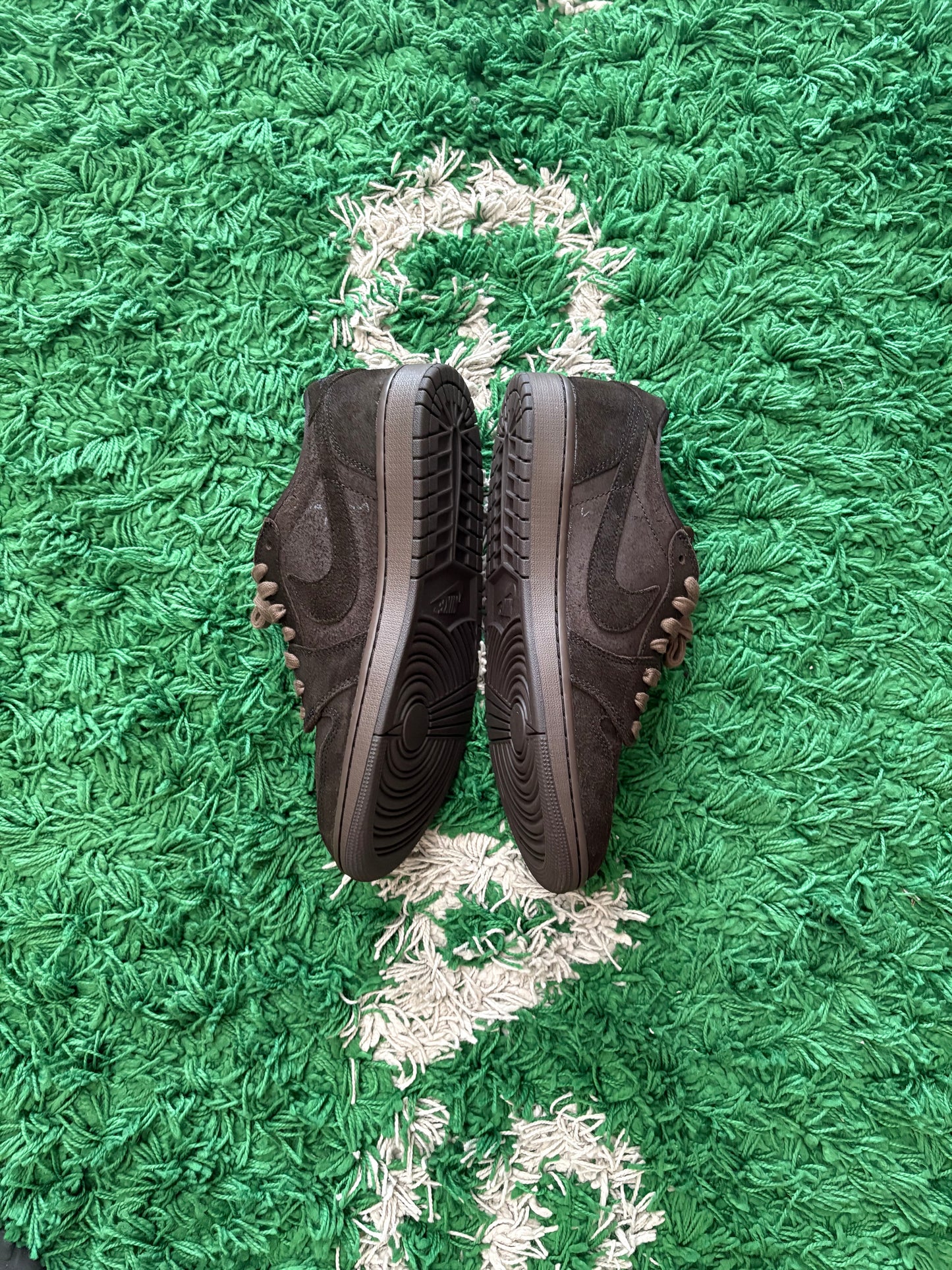 Travis Scott X Jordan Retro 1 Low “Velvet Brown”