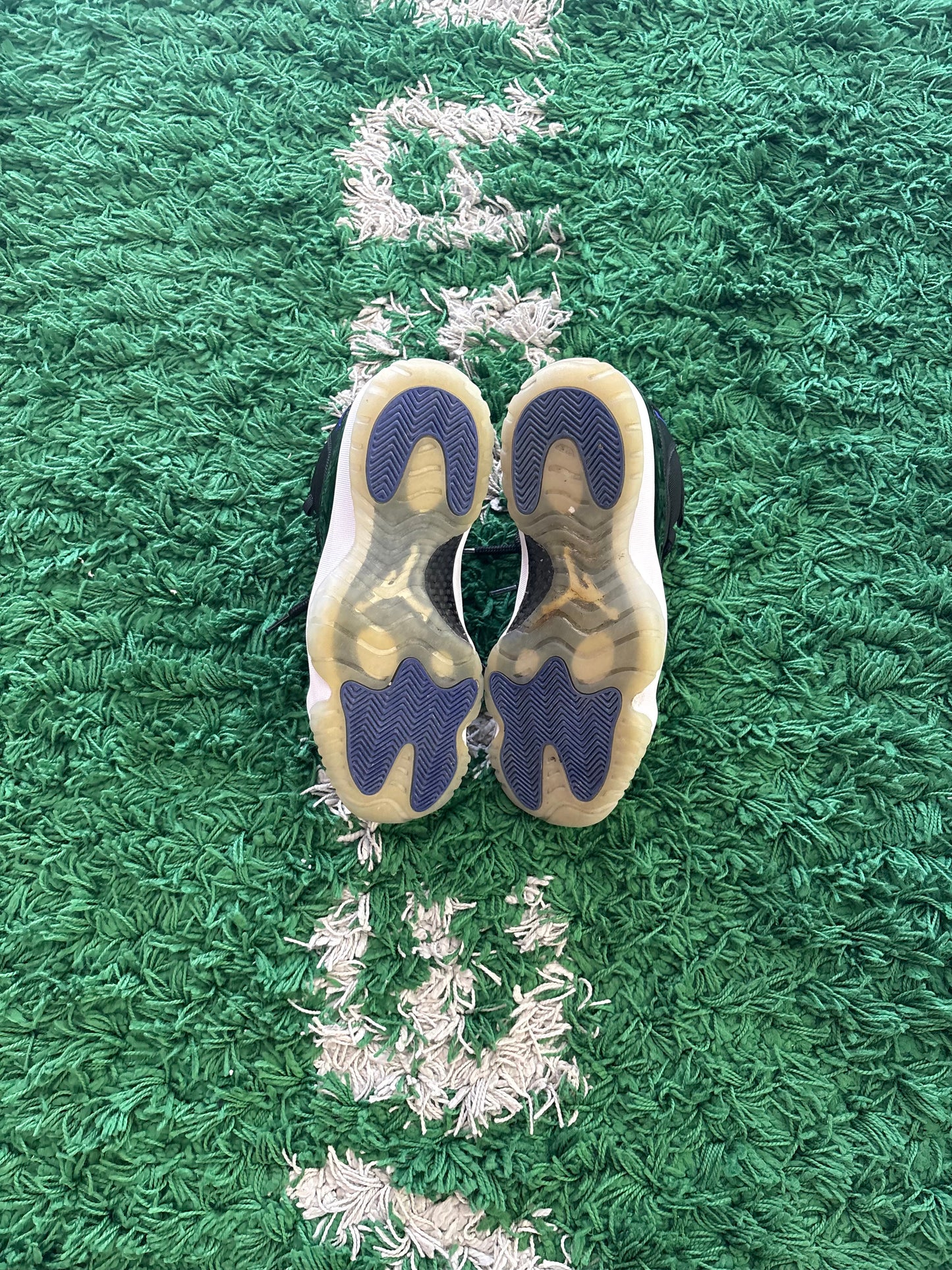 Jordan Retro 11 “Space Jam”