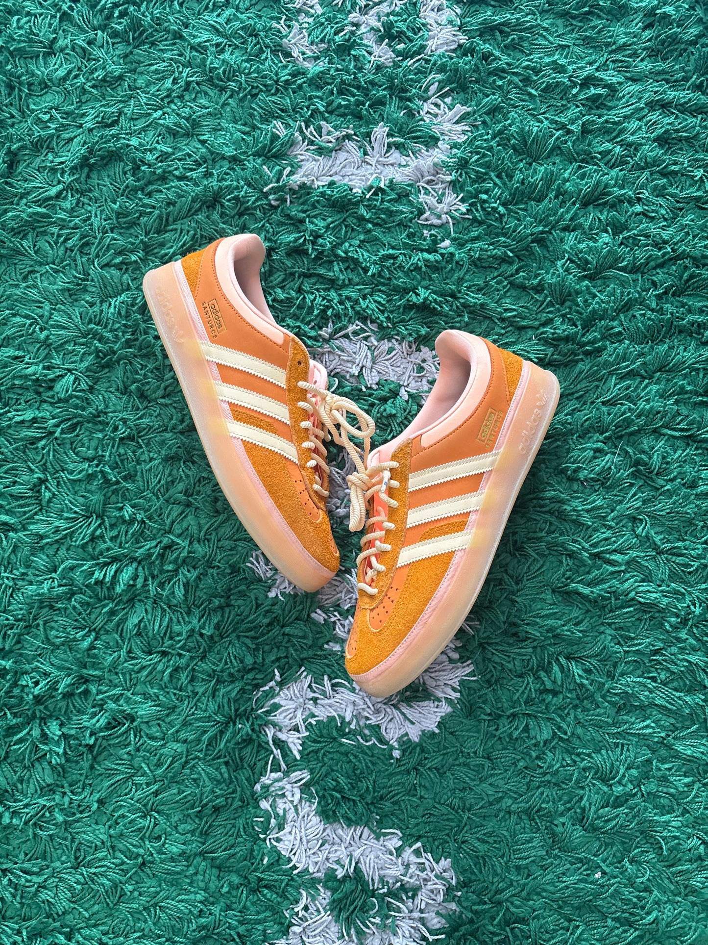 Bad Bunny Gazelle Indoor “Santurce”