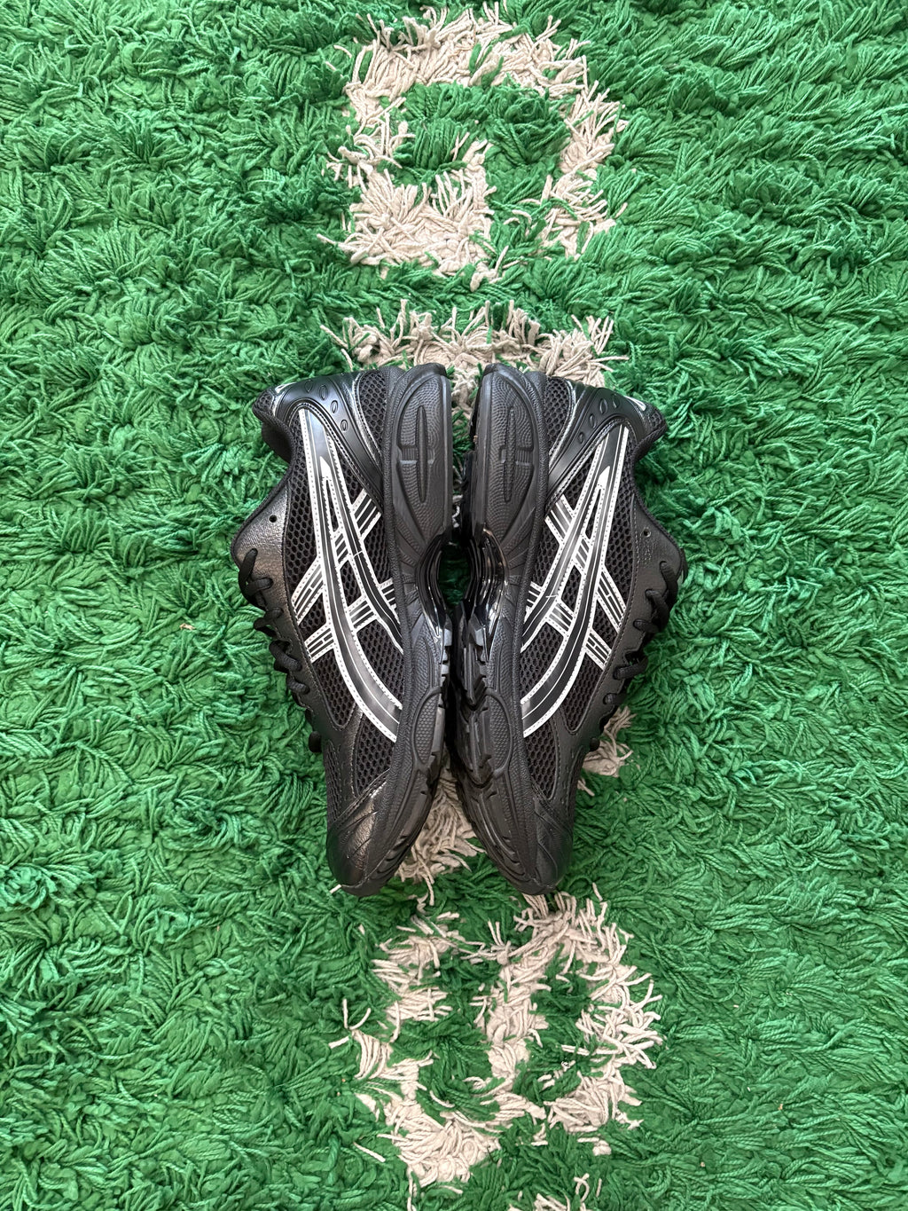 Asics Kayano 14 “Black Pure Silver”
