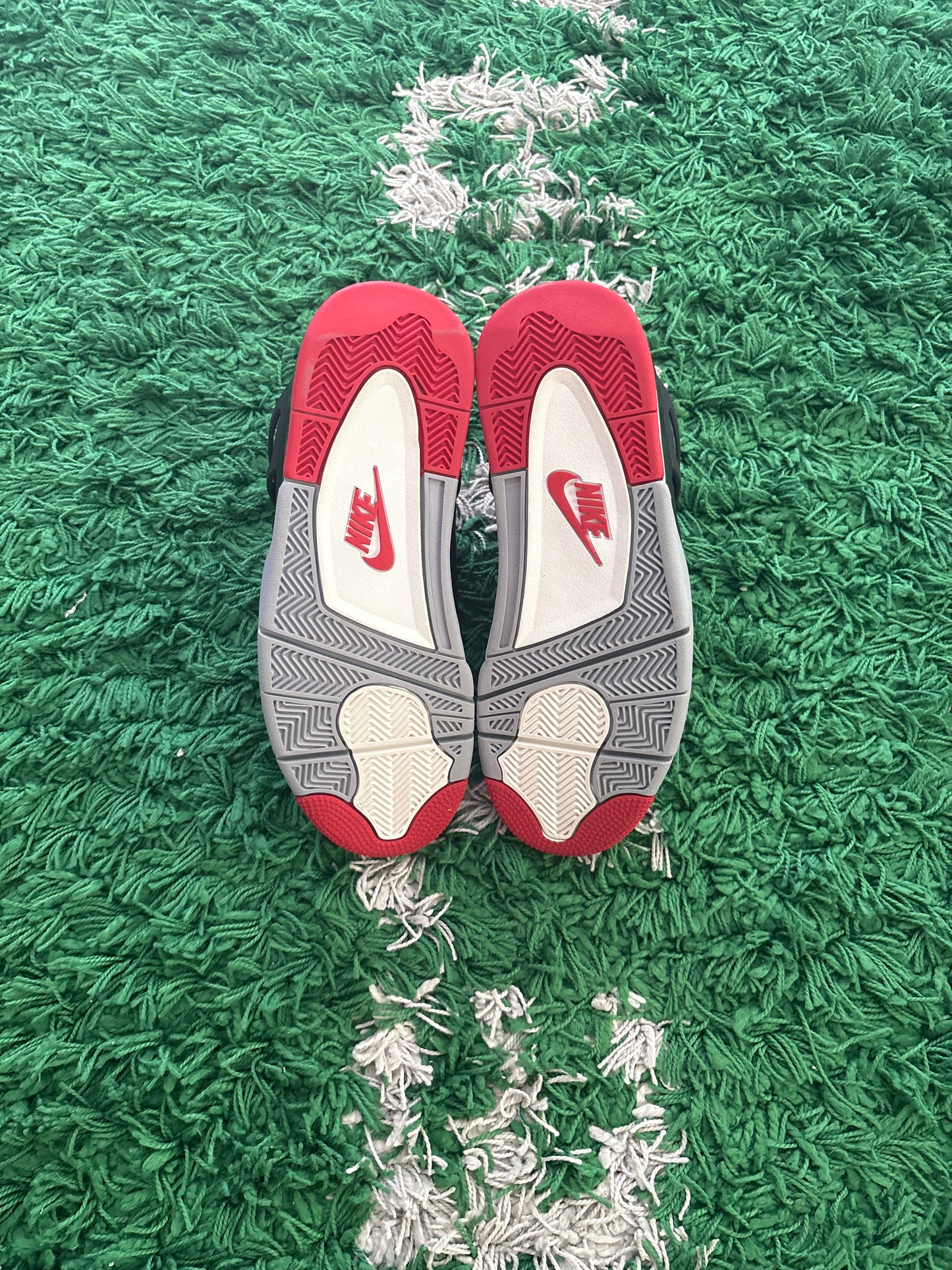 Jordan Retro 4 “Reimagined Bred”