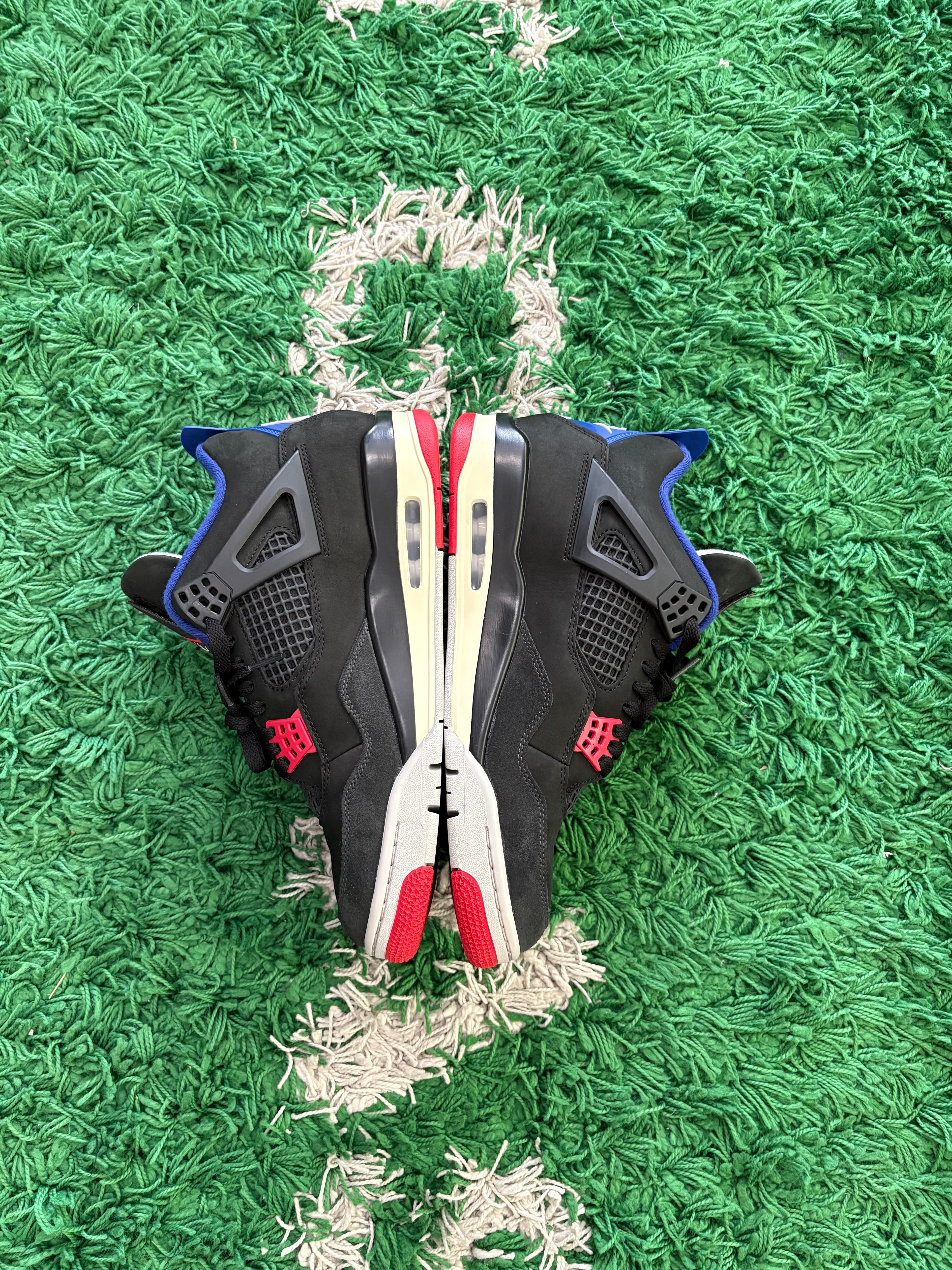 Jordan Retro 4 “Rare”