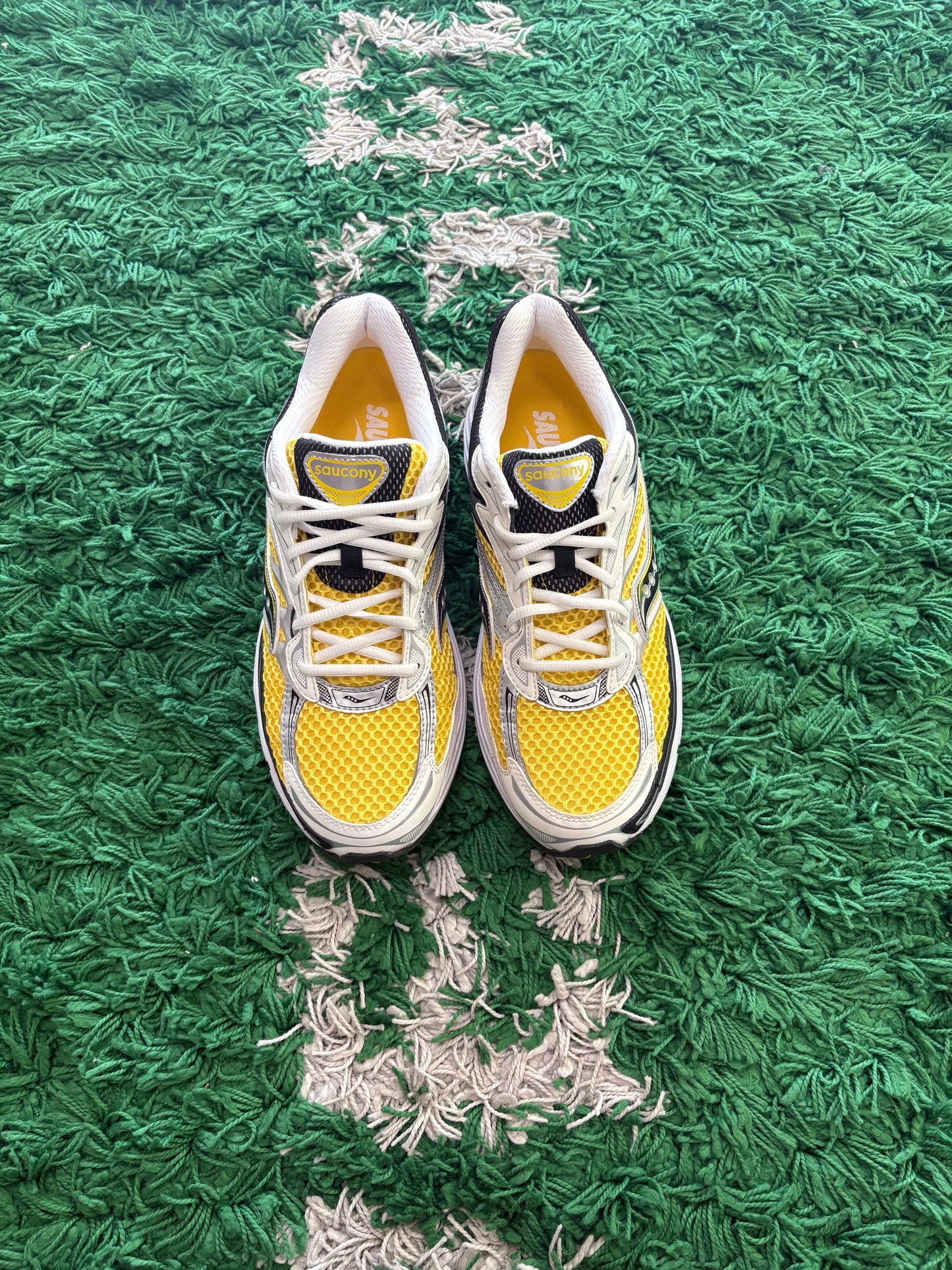 Saucony Progrid Omni 9 “Lemon Silver”