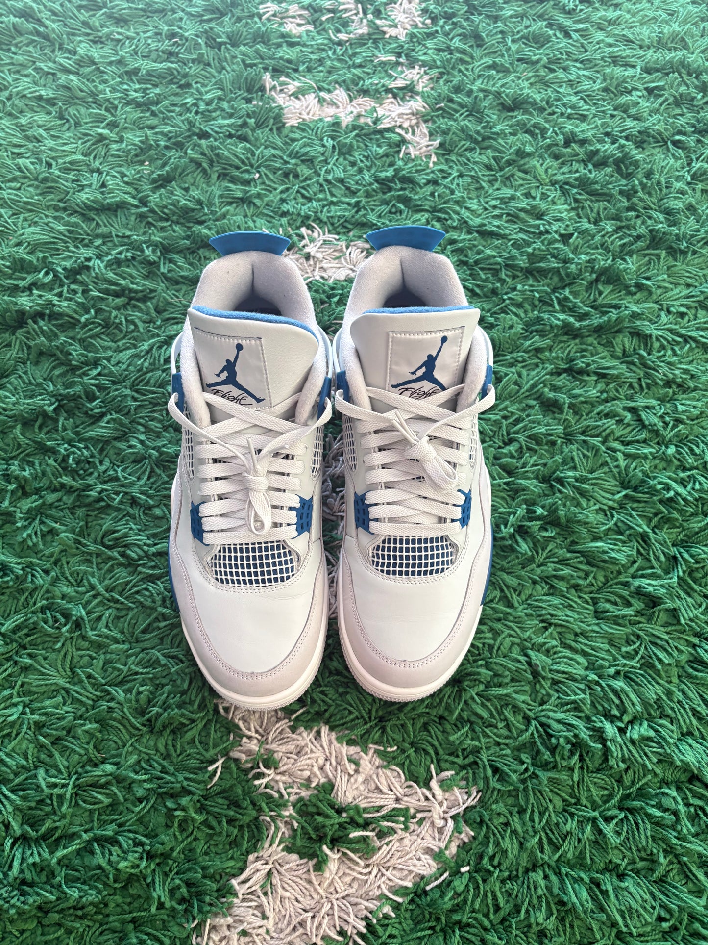 Jordan Retro 4 “Military Blue” 2024
