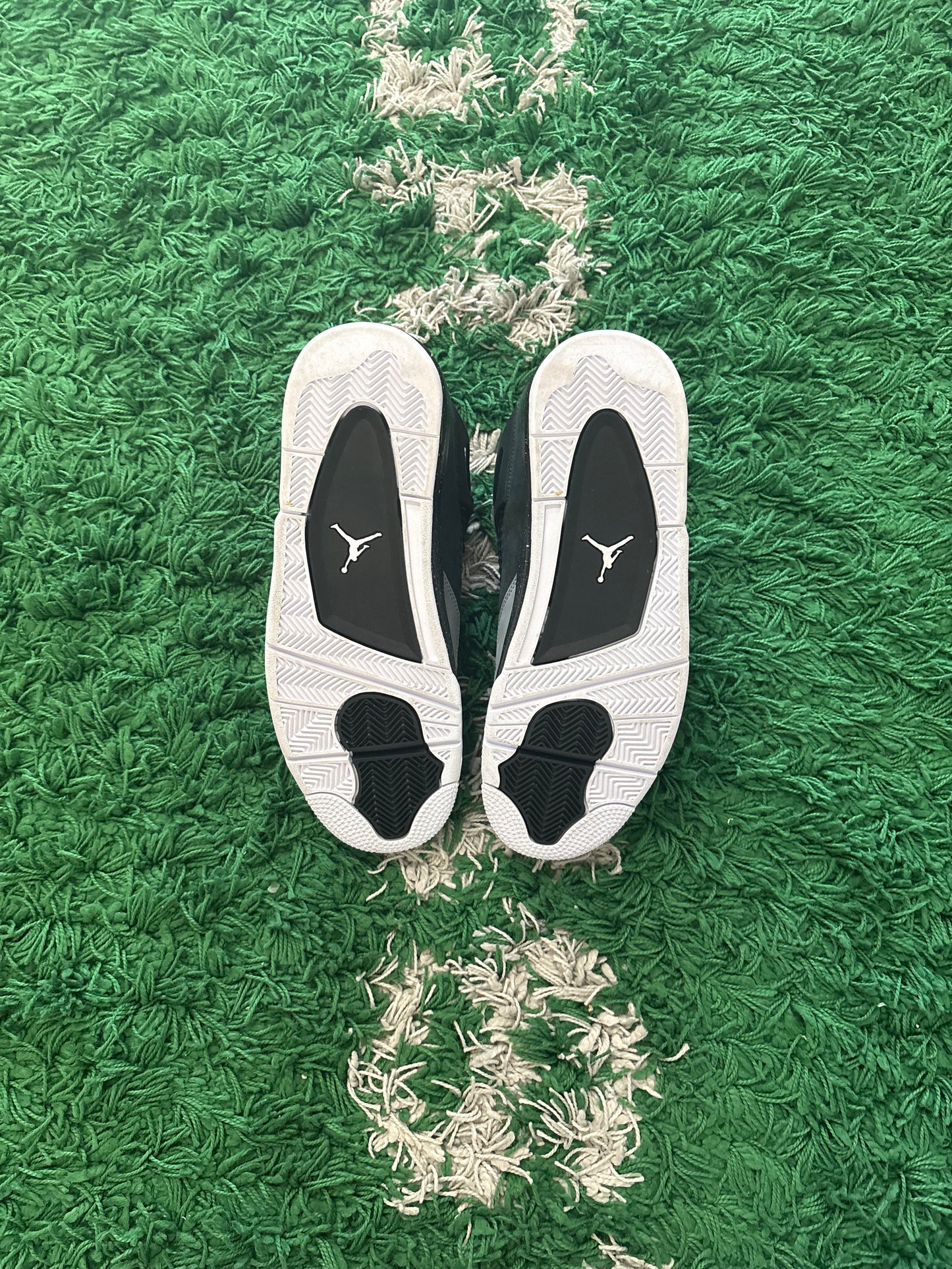 Jordan Retro 4 “Fear”