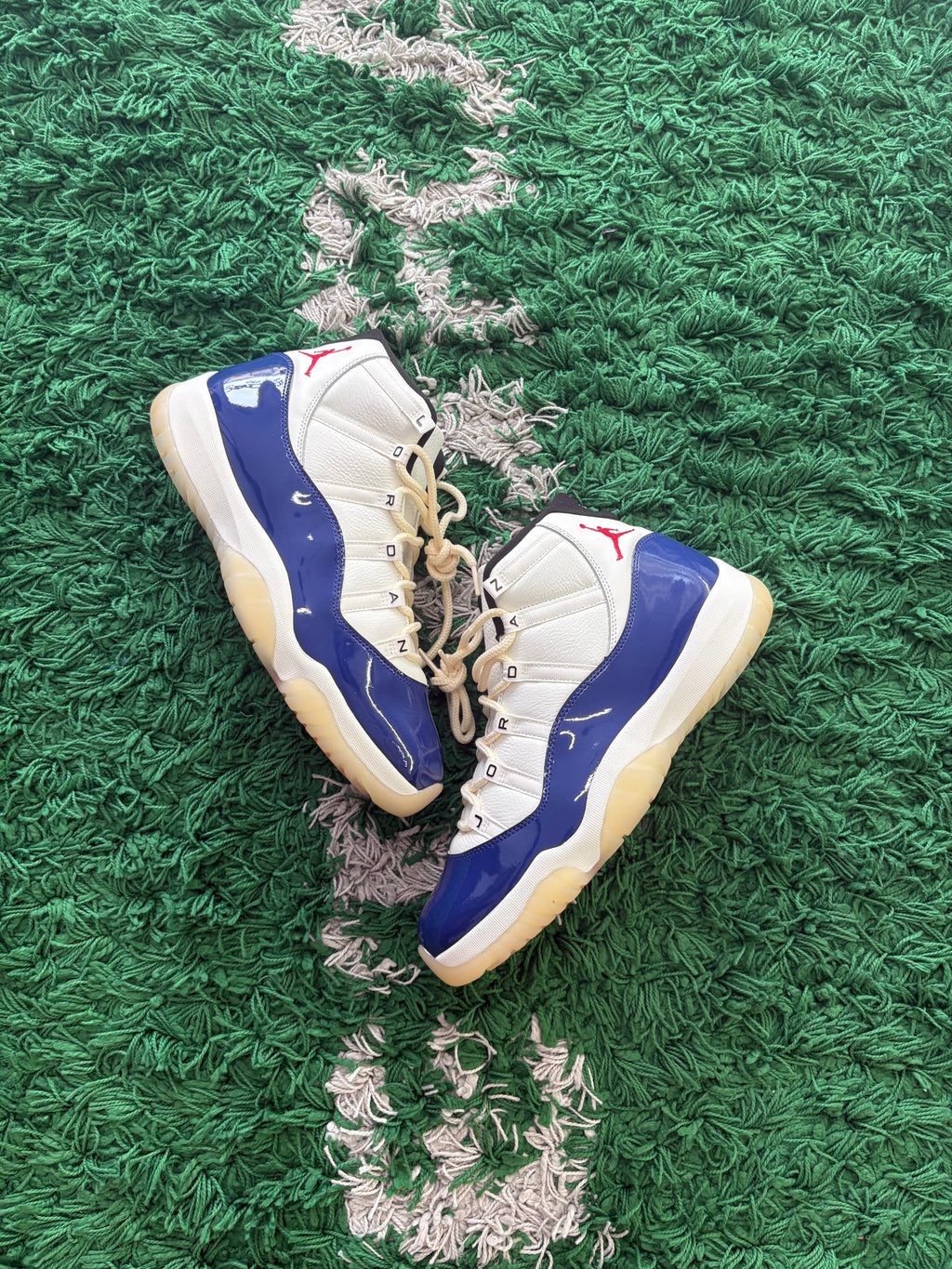 Jordan Retro 11 “Rare”
