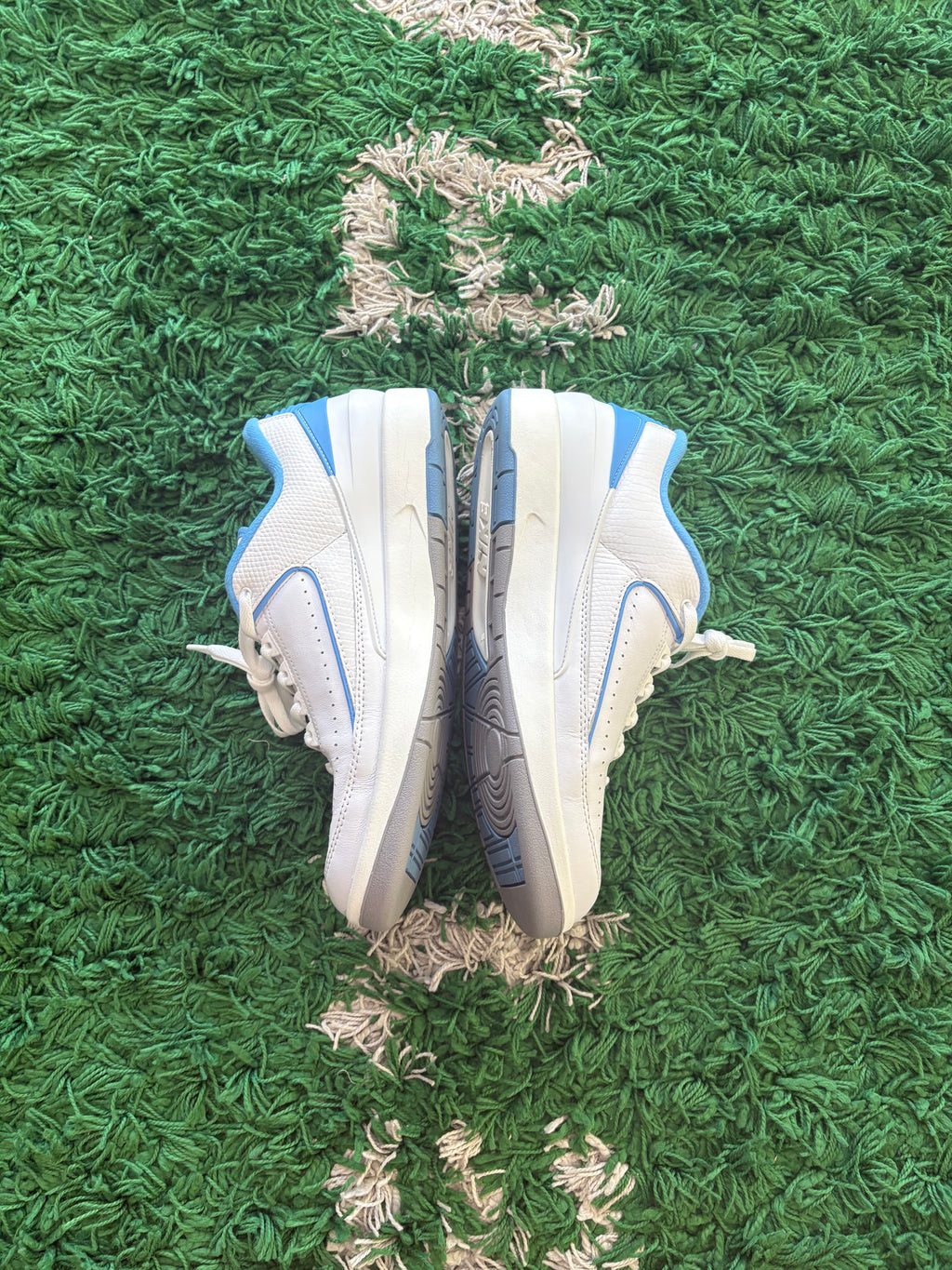 Jordan Retro 2 Low “UNC”