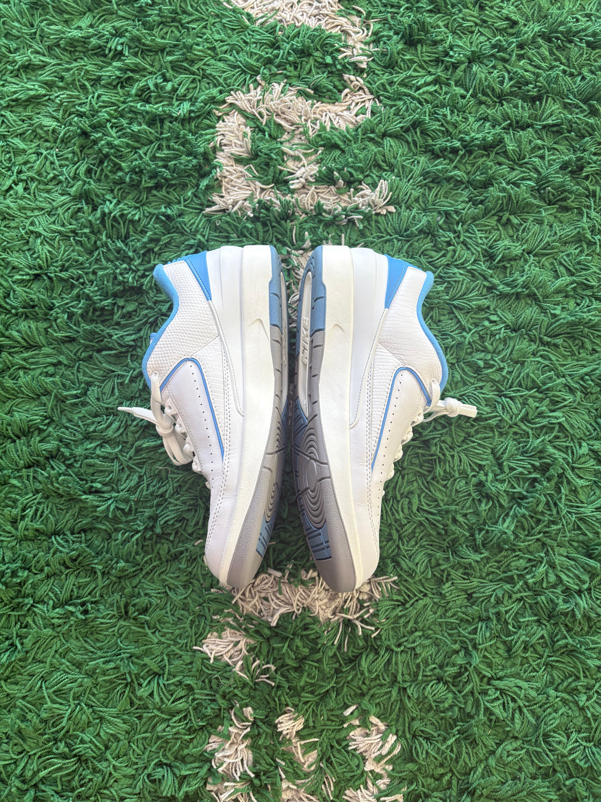 Jordan Retro 2 Low “UNC”
