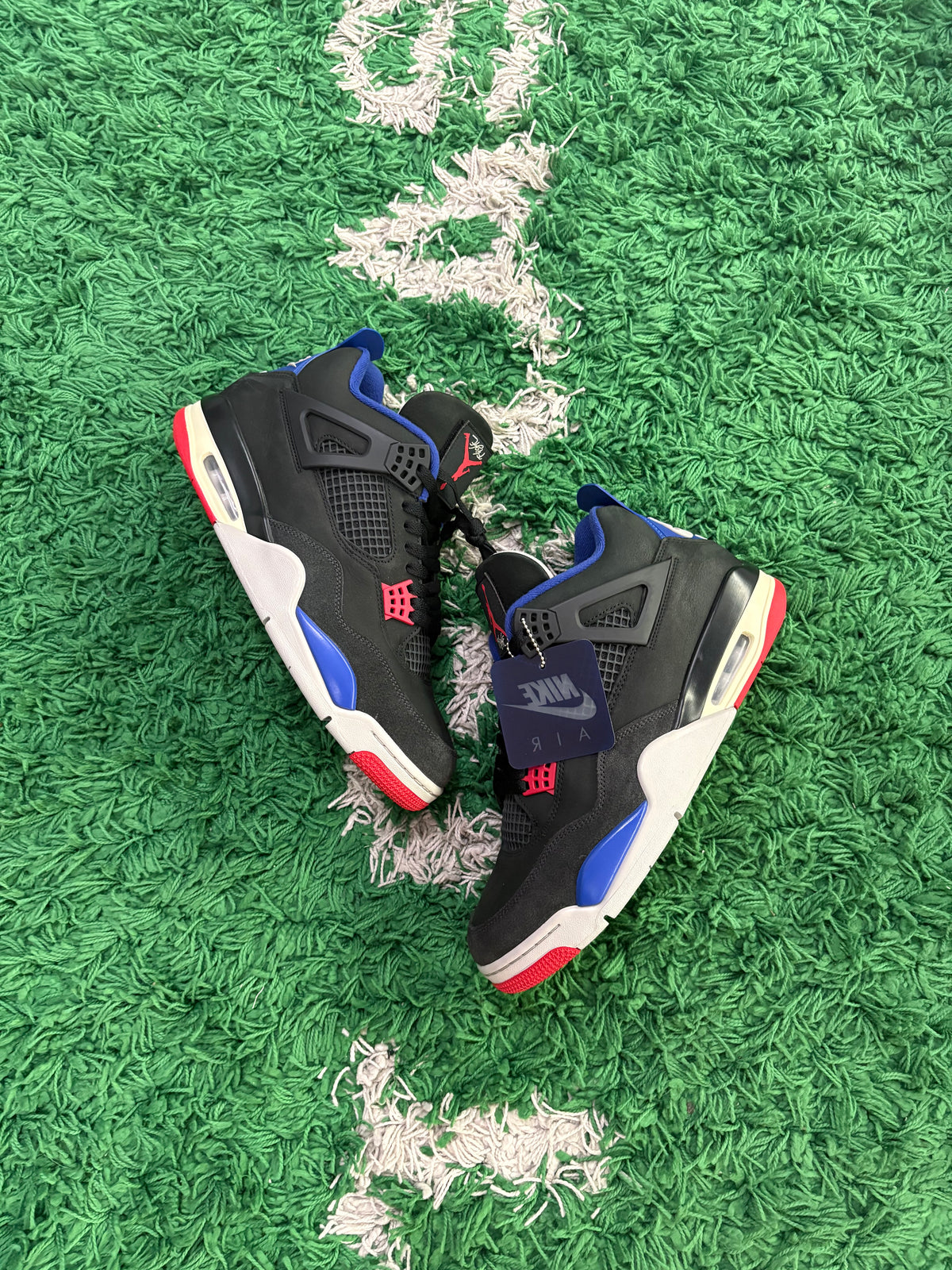 Jordan Retro 4 “Rare”